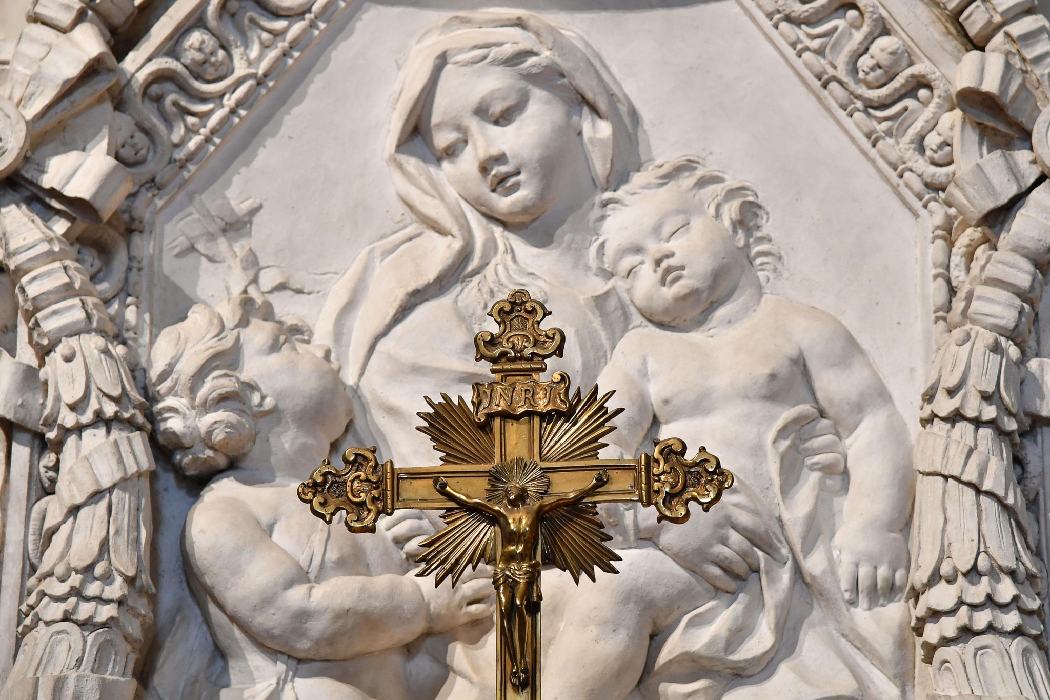 Chiesa di Santa Maria in Aventino, altare, dett. Vergine con Bambino