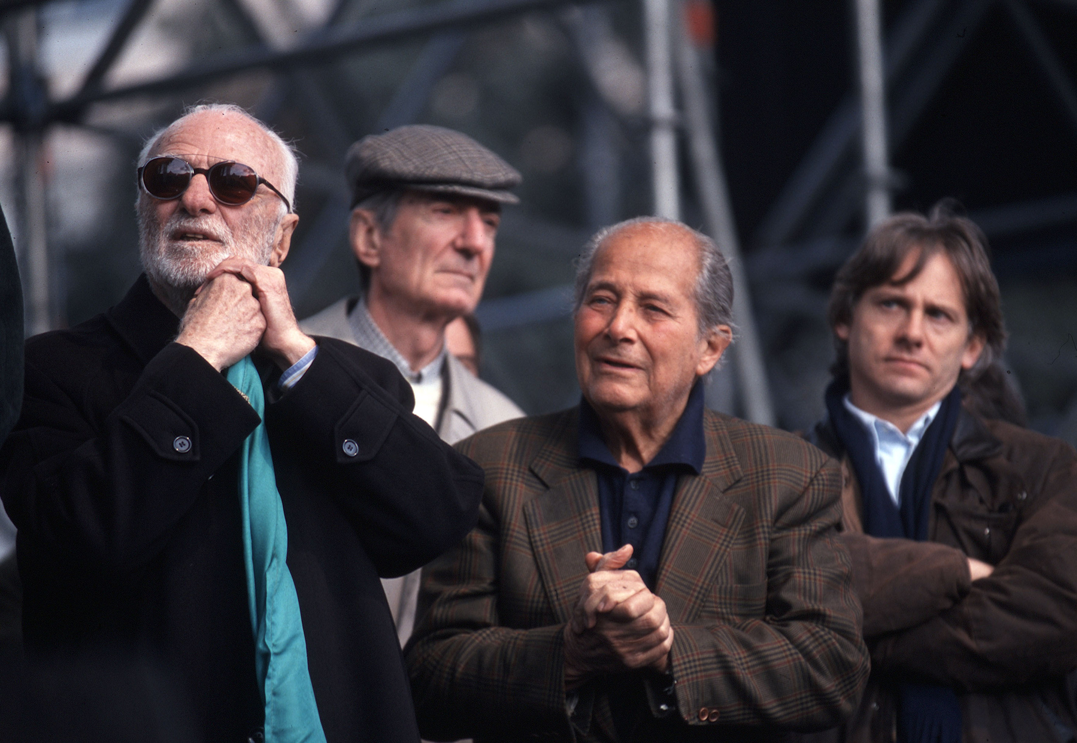 Da sinistra: Monicelli, Lizzani, Pontecorvo e l'attore Giulio Scarpati. 2001
