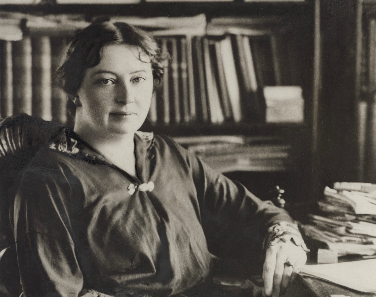 Sigrid Undset, Nobel per la letteratura nel 1928 "principalmente per le sue potenti descrizioni della vita del Nord durante il Medioevo" 