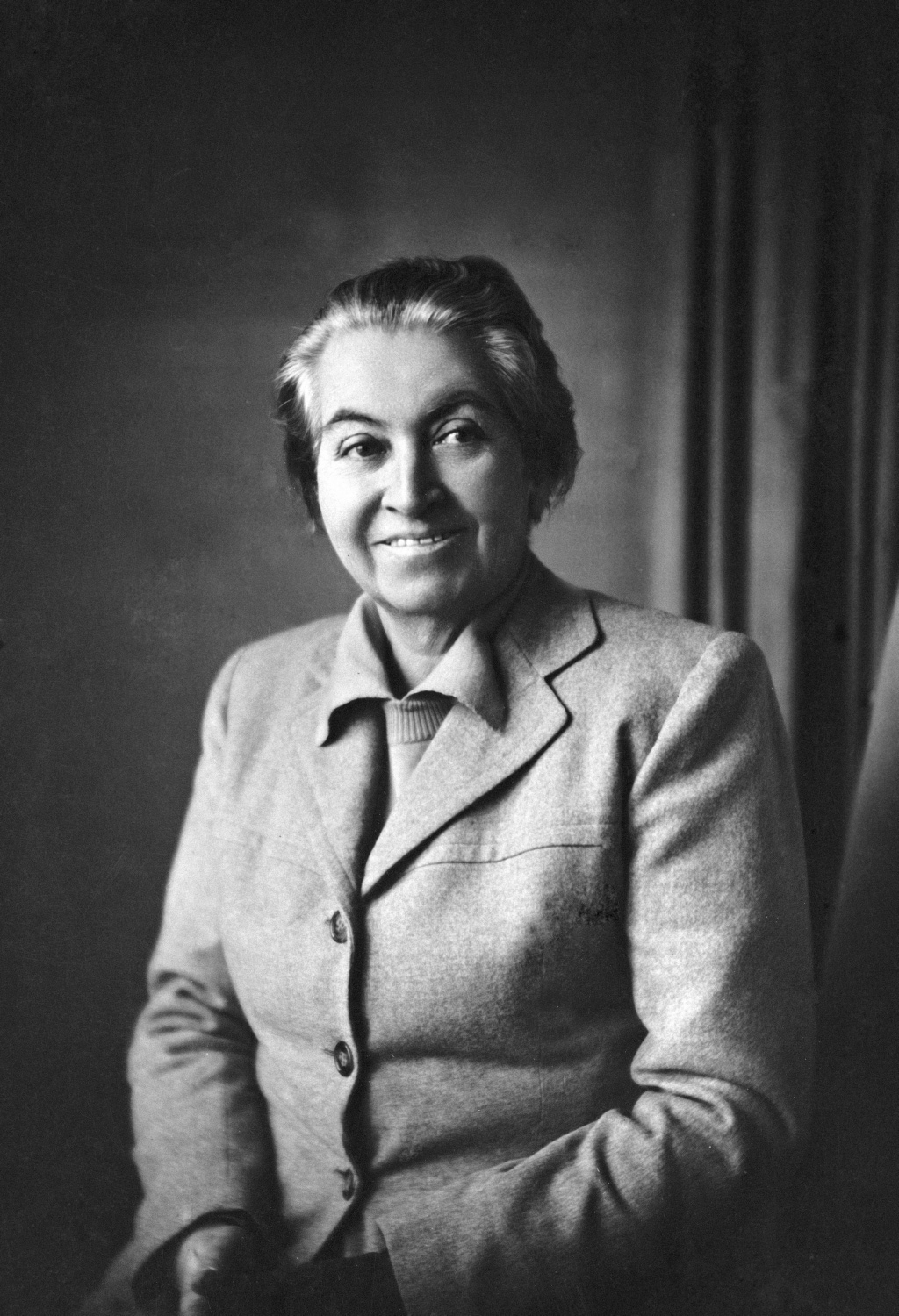 Gabriela Mistral, Nobel per la letteratura nel 1945 “per la sua lirica, ispirata da forti emozioni, che ha fatto del suo nome un simbolo delle aspirazioni idealistiche dell’intero mondo latino americano"