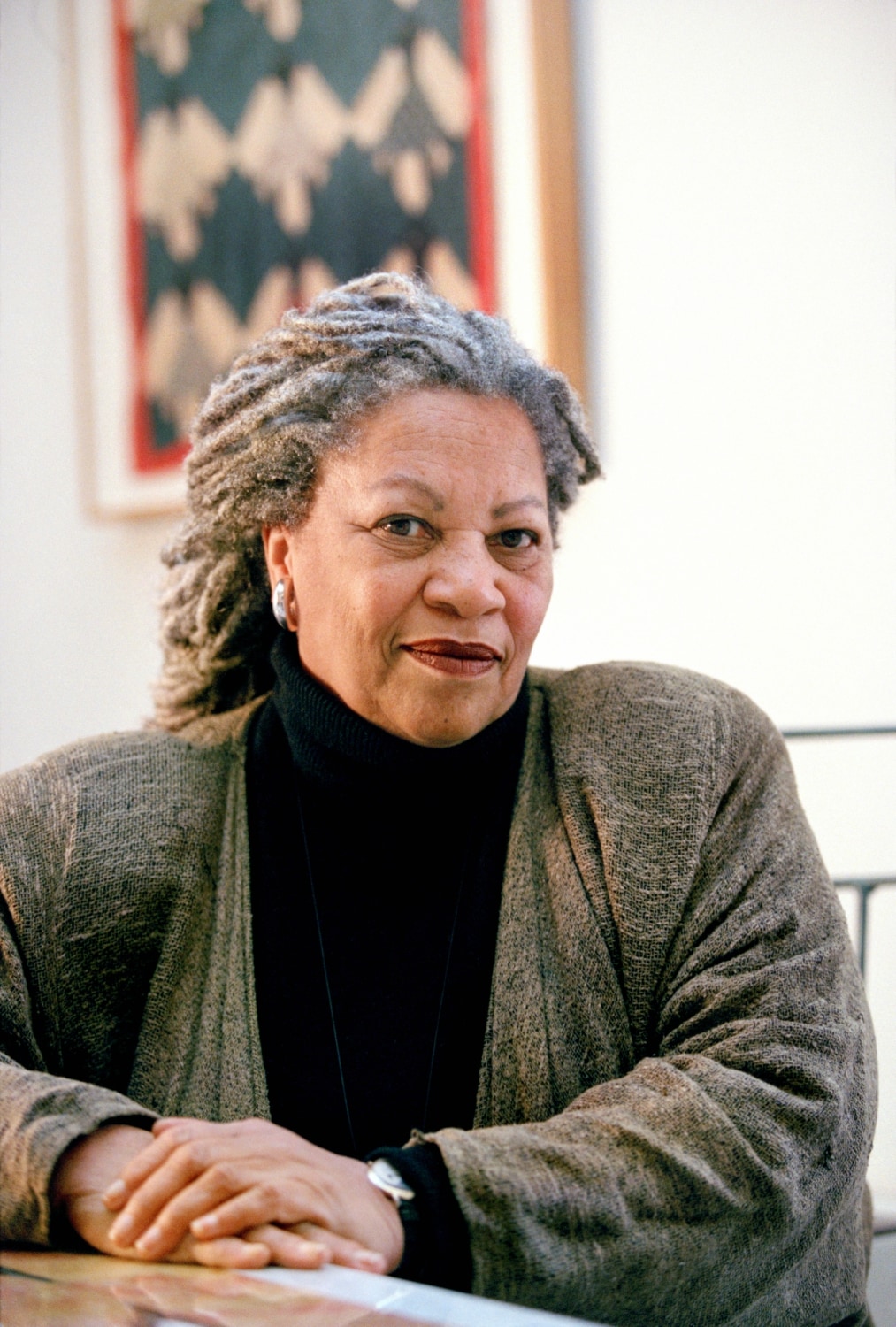 Toni Morrison, Nobel per la letteratura nel 1993 perché “in racconti caratterizzati da forza visionaria e rilevanza poetica dà vita ad un aspetto essenziale della realtà americana”