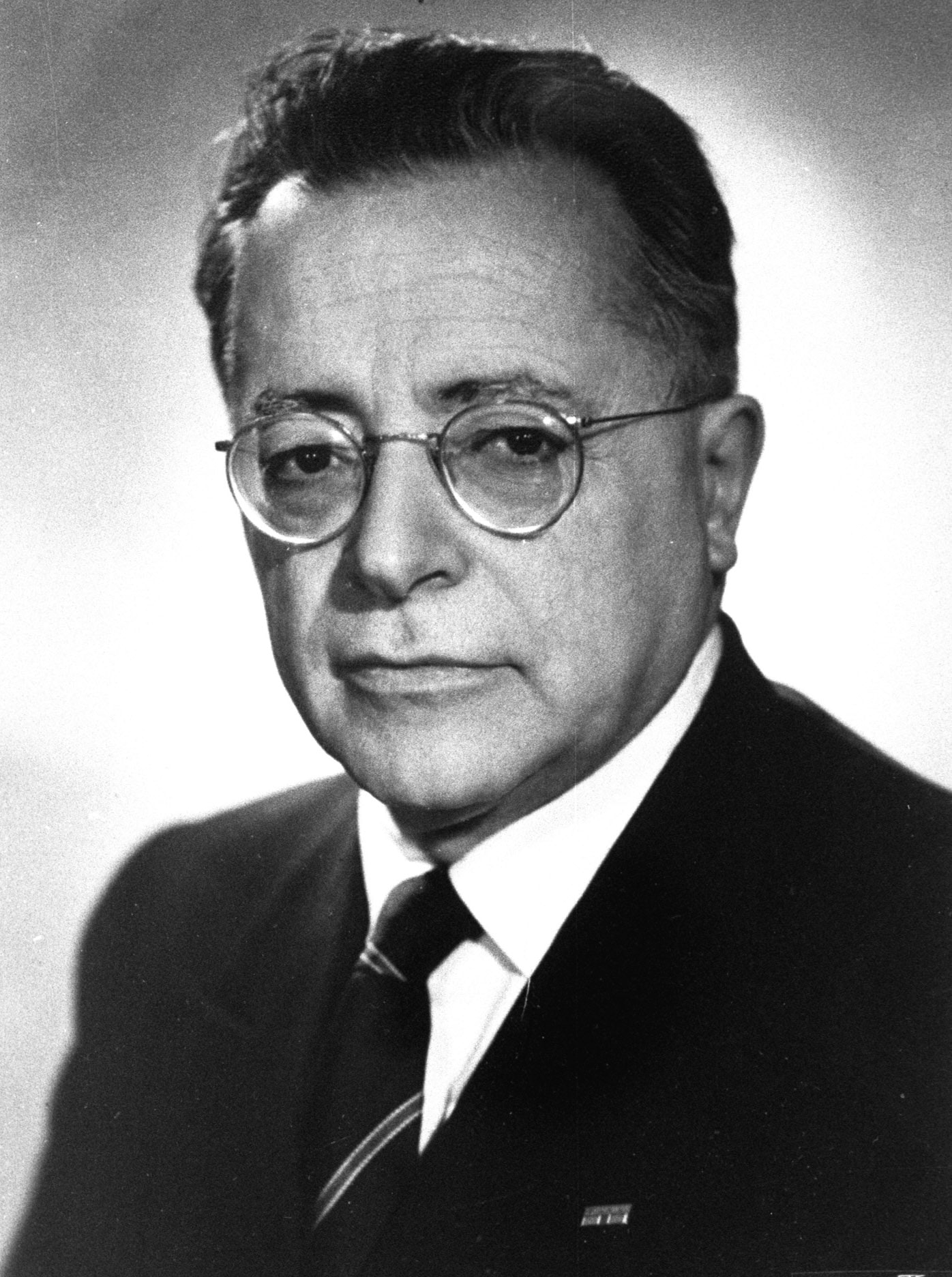 Palmiro Togliatti, segretario del Partito Comunista per 36 anni, dal 1927 al 1964, anno della sua morte