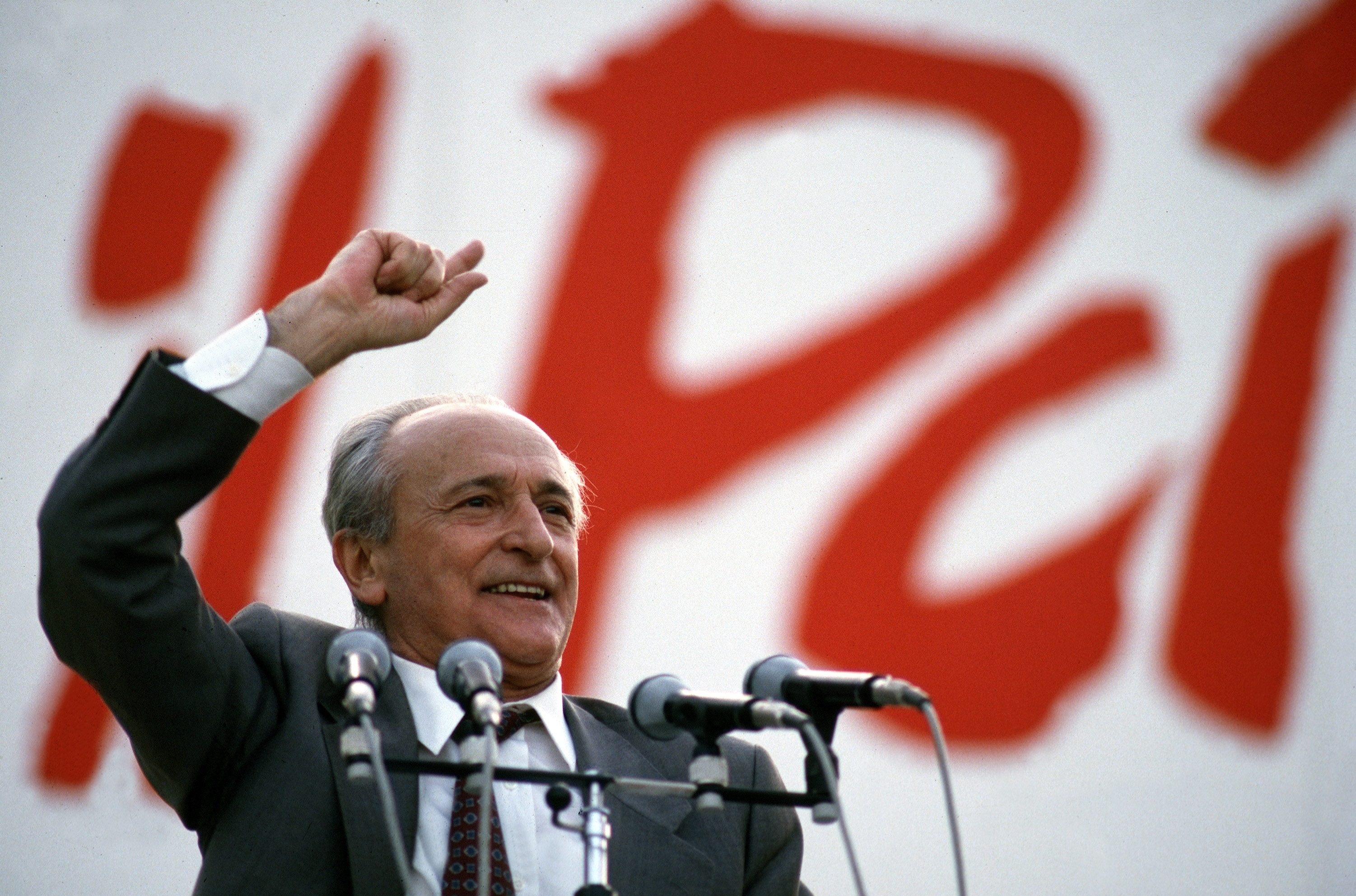 Alessandro Natta, successore di Berlinguer alla segreteria del partito dal 1984 al 1988