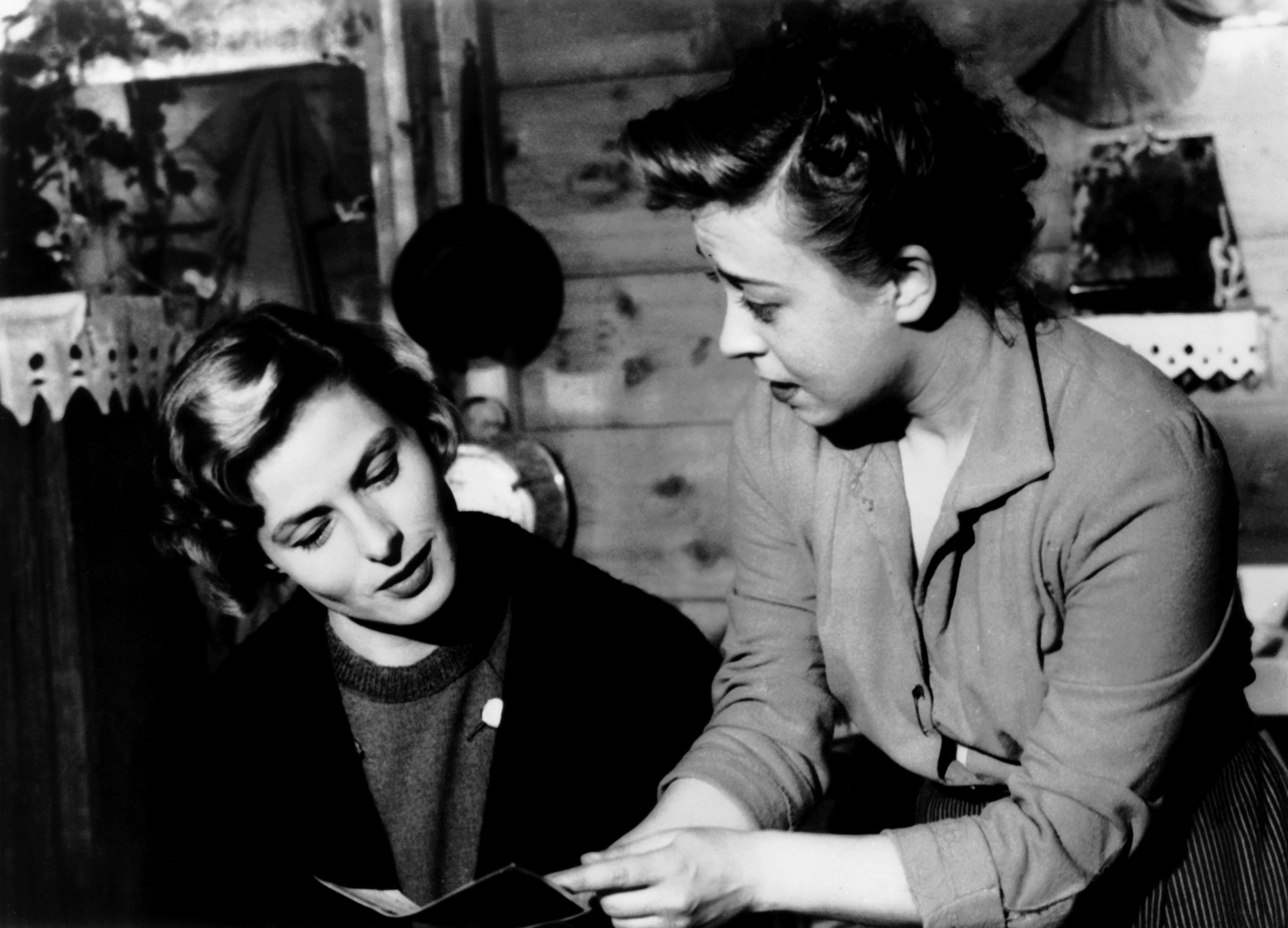 In "Europa '51" di Roberto Rossellini con l'attrice Ingrid Bergman