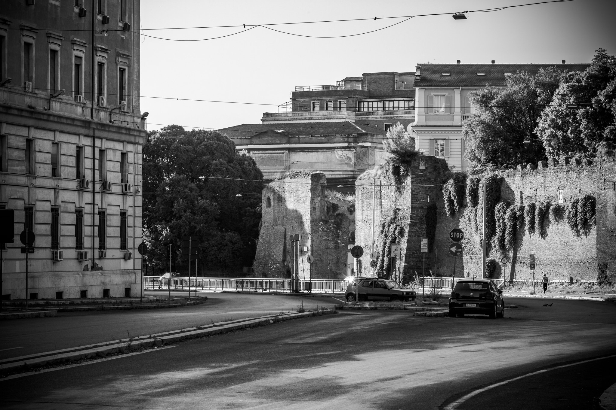 #20 dalla serie “Chiusa per Ferie” © Giovanni De Angelis, 2019. Fine art print su carta cotone 50x70 edizioni di 3 