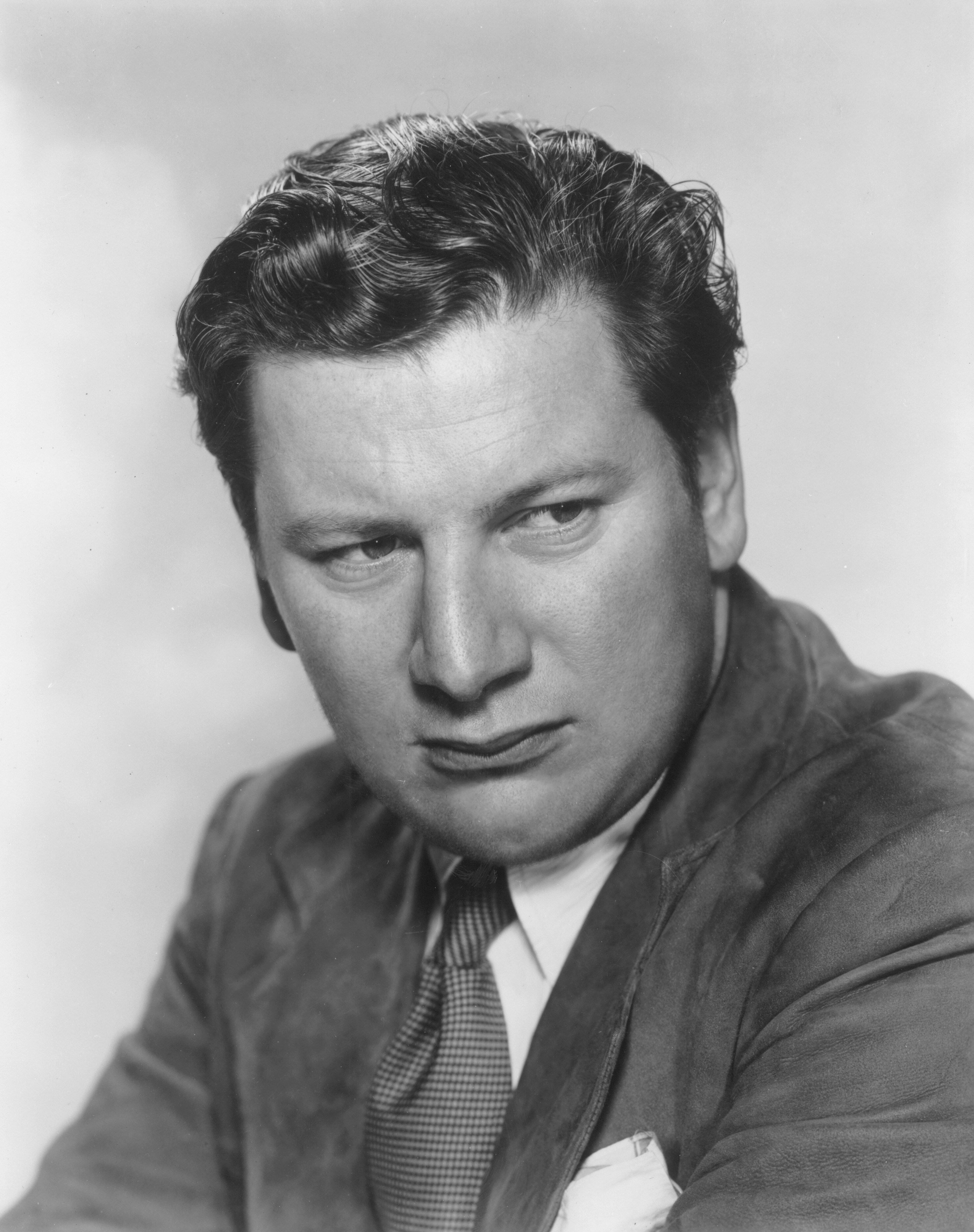 Un ritratto di Peter Ustinov del 1954