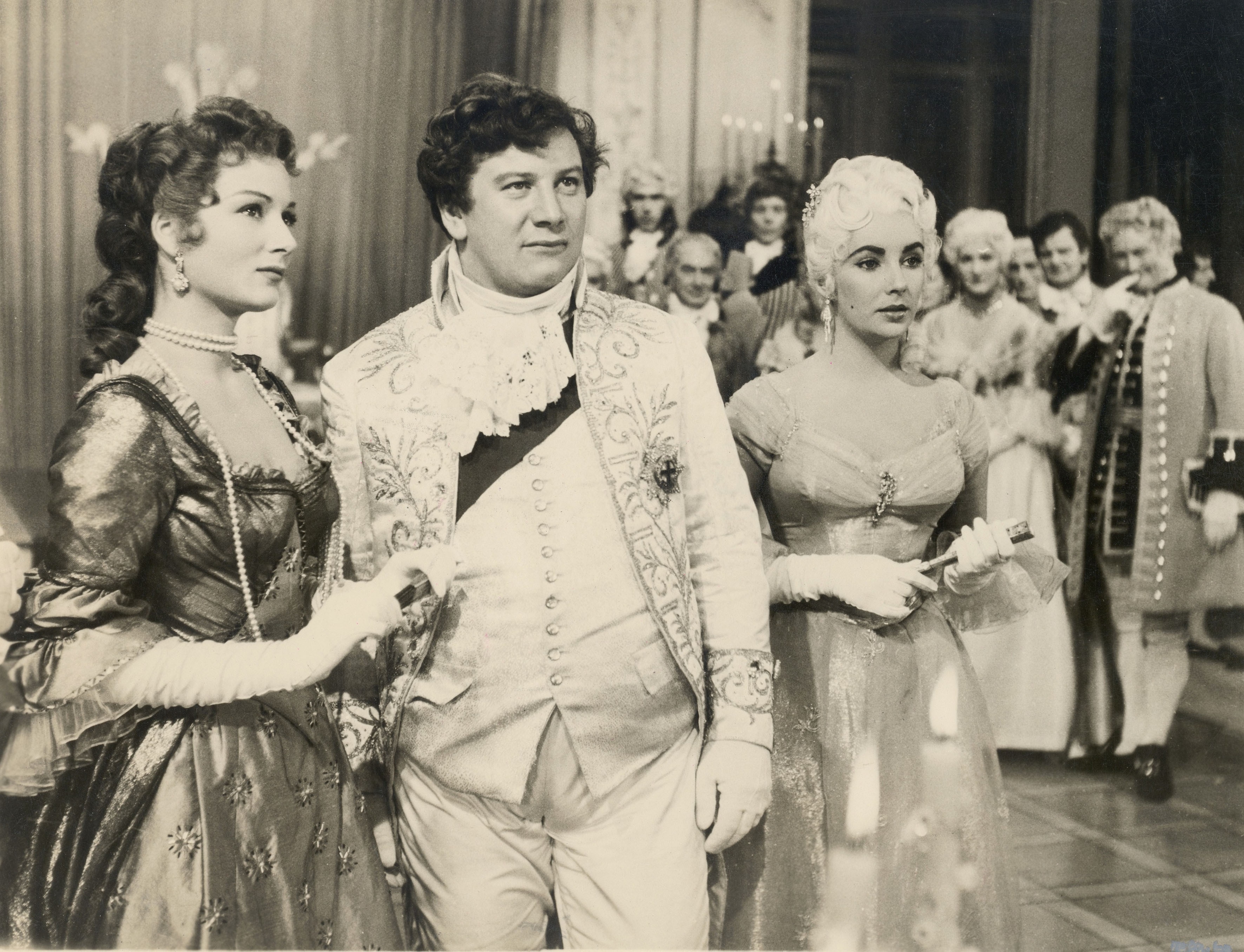 In una scena del film "Beau Brummell" del 1954 con Liz Taylor