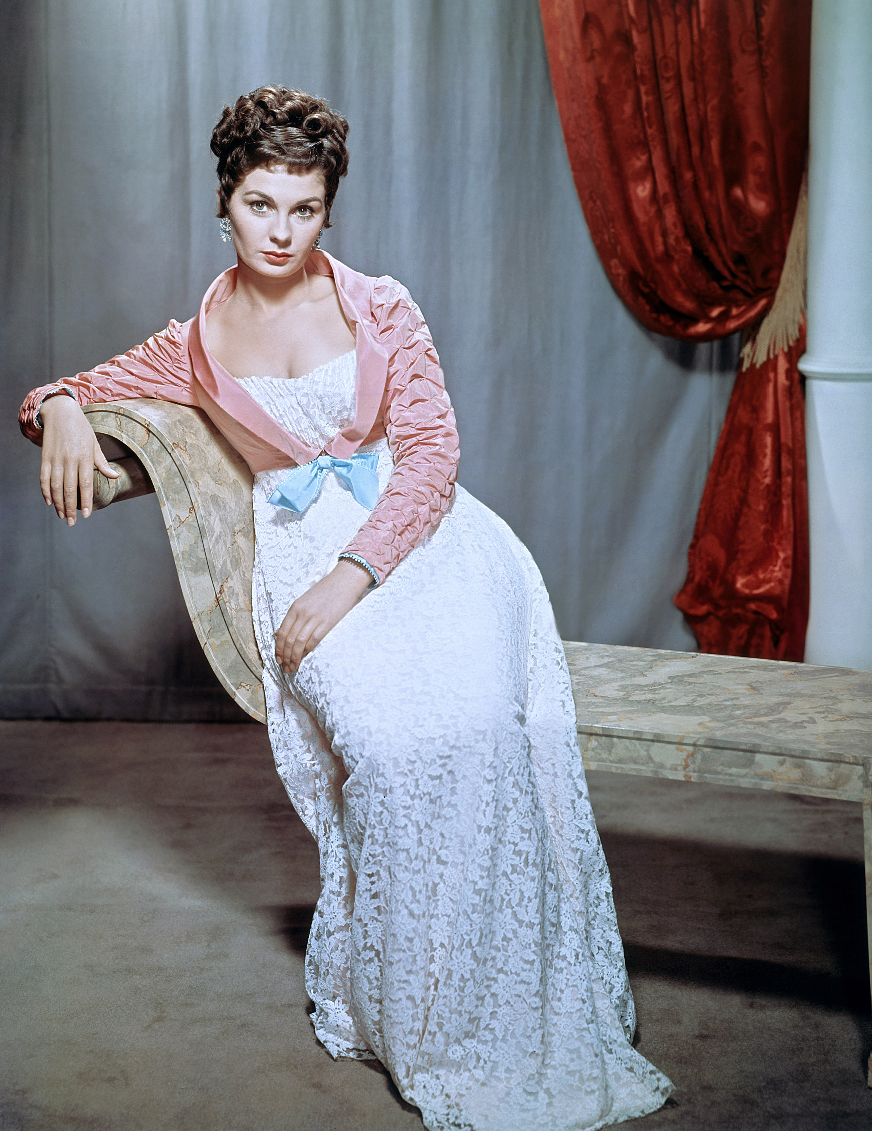 L'attrice Jean Simmons nel film "Desirée", 1954. La sua interpretazione le valse la nomination all'Oscar come Migliore attrice protagonista