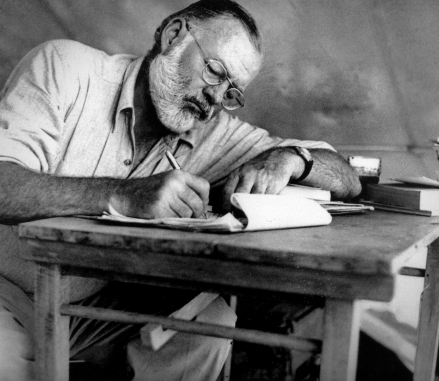 Tutto quello che devi fare è scrivere una frase vera. Scrivi la frase più vera che conosci. Ernest Hemingway