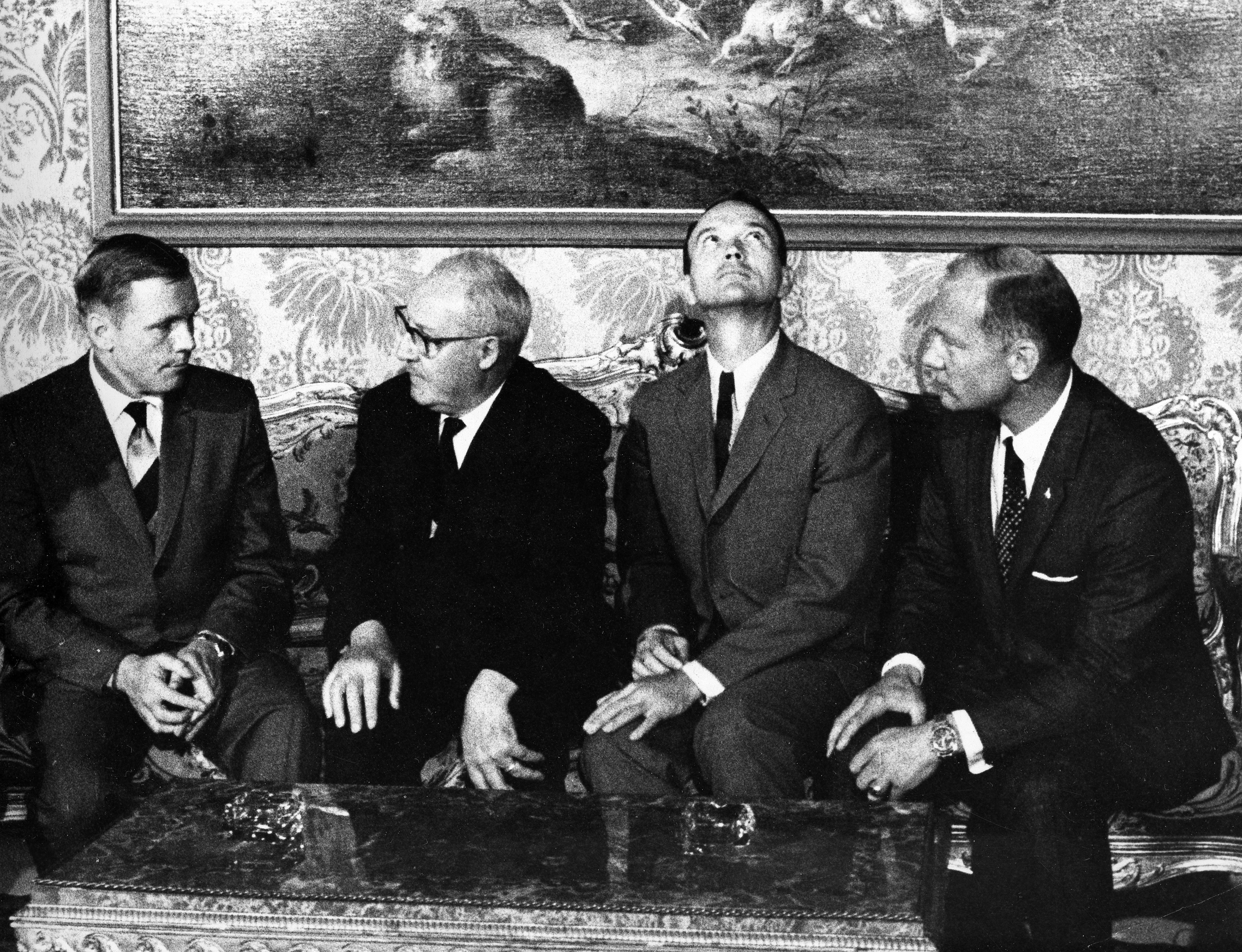 I tre astronauti in visita dal Presidente della Repubblica italiana Giuseppe Saragat, il 15 ottobre 1969