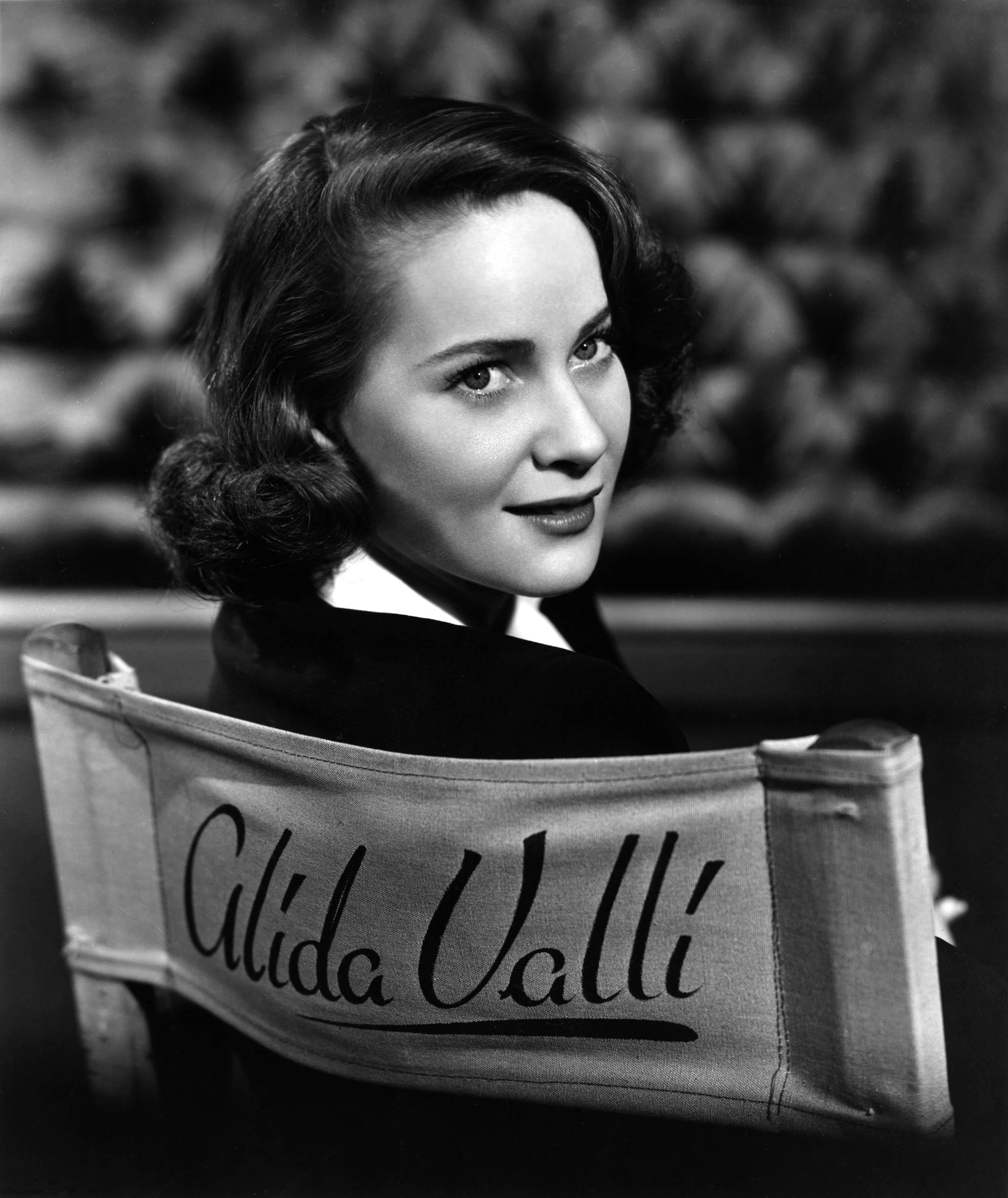 Alida Valli sul set del film "Il caso Paradine" nel 1949
