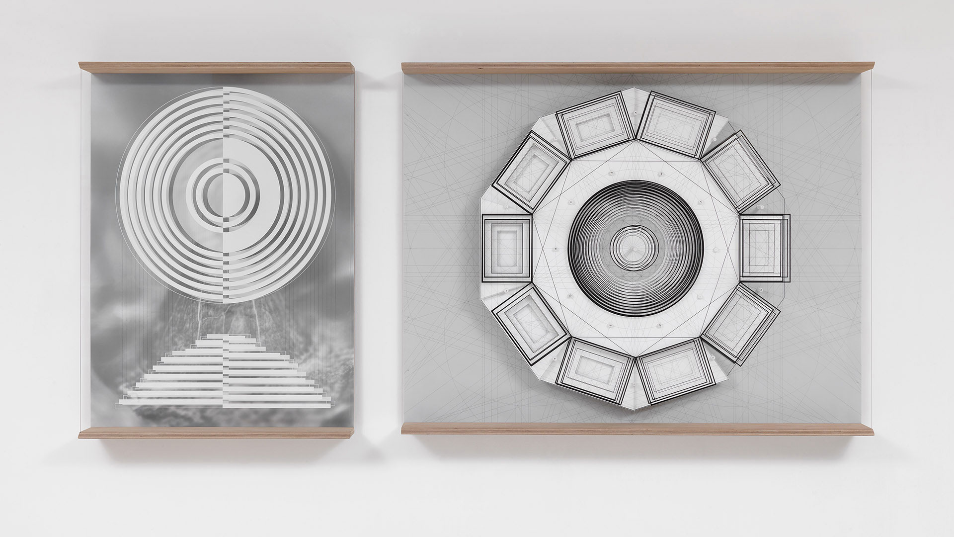 Michele Guido "obp_31.08.07_03.11 _circulo la iguana in guachimontones _plan", 2007-2018. Carta fotografica bn ilford stampata con durst lambda 130, serigrafia su vetro d'ar, stampa a inchiostro uv flatbed su doppia pellicola di poliestere opaco, dibond, forex, gesso, acciaio multigrado okumè. Due pannelli: Pannello 1: 152 x 110 x 22,5 cm / Panello 2: 152 x 190 cm. Dimensioni totali 321 x 152 x 22,5 cm. Foto Antonio Maniscalco. Courtesy Lia Rumma Gallery Milano/Napoli - Z2O Sara Zanin Gallery Roma 
