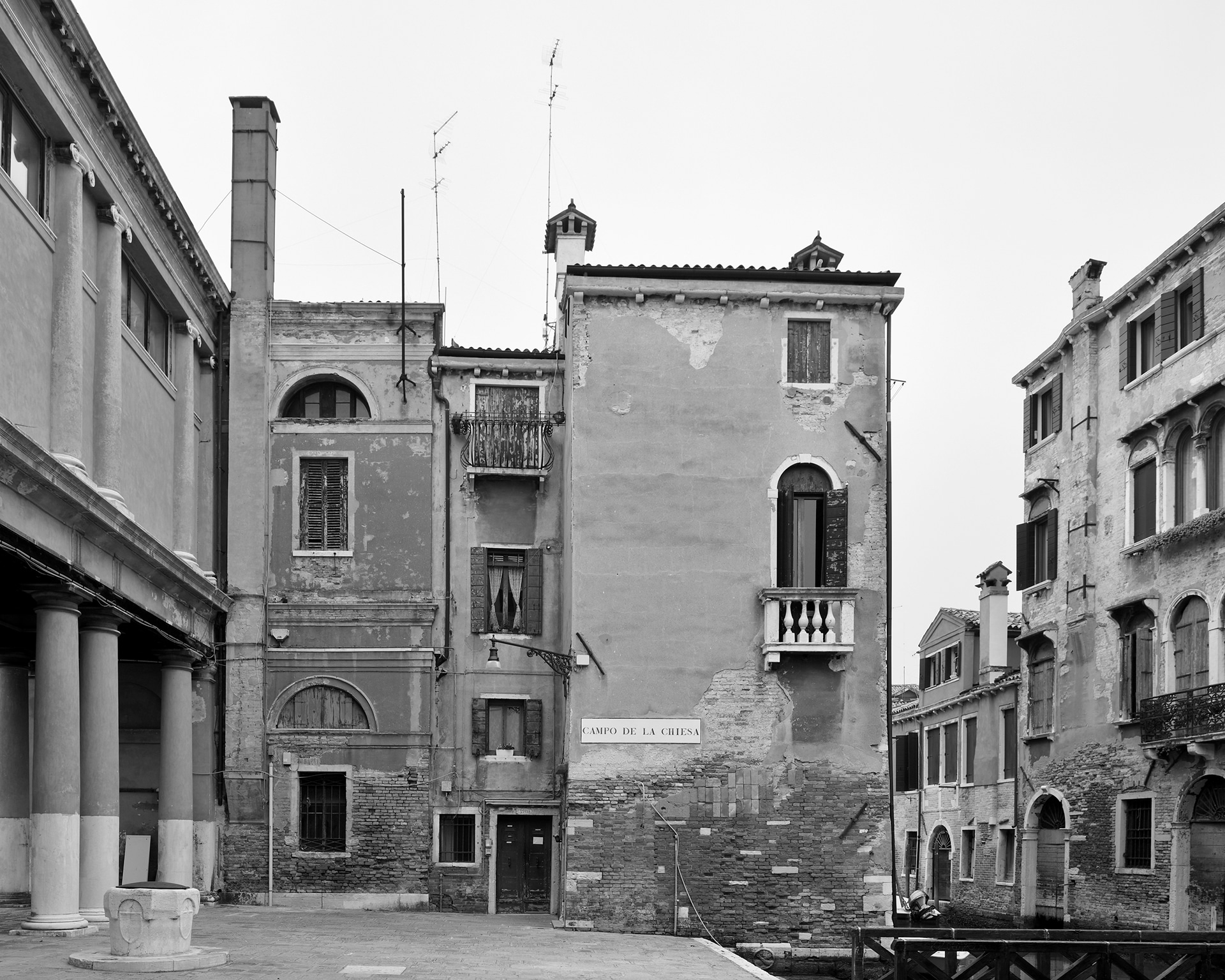 Castello, Campo de la Chiesa, 2020. Venice Urban Photo Project / Mario Peliti