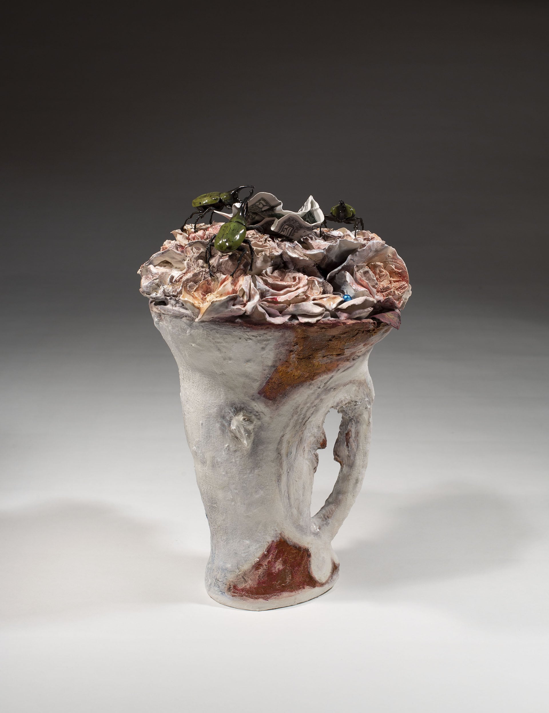 “Per Morandi”, 2021, ceramica policroma, cm. h. 35 x 22 x 17