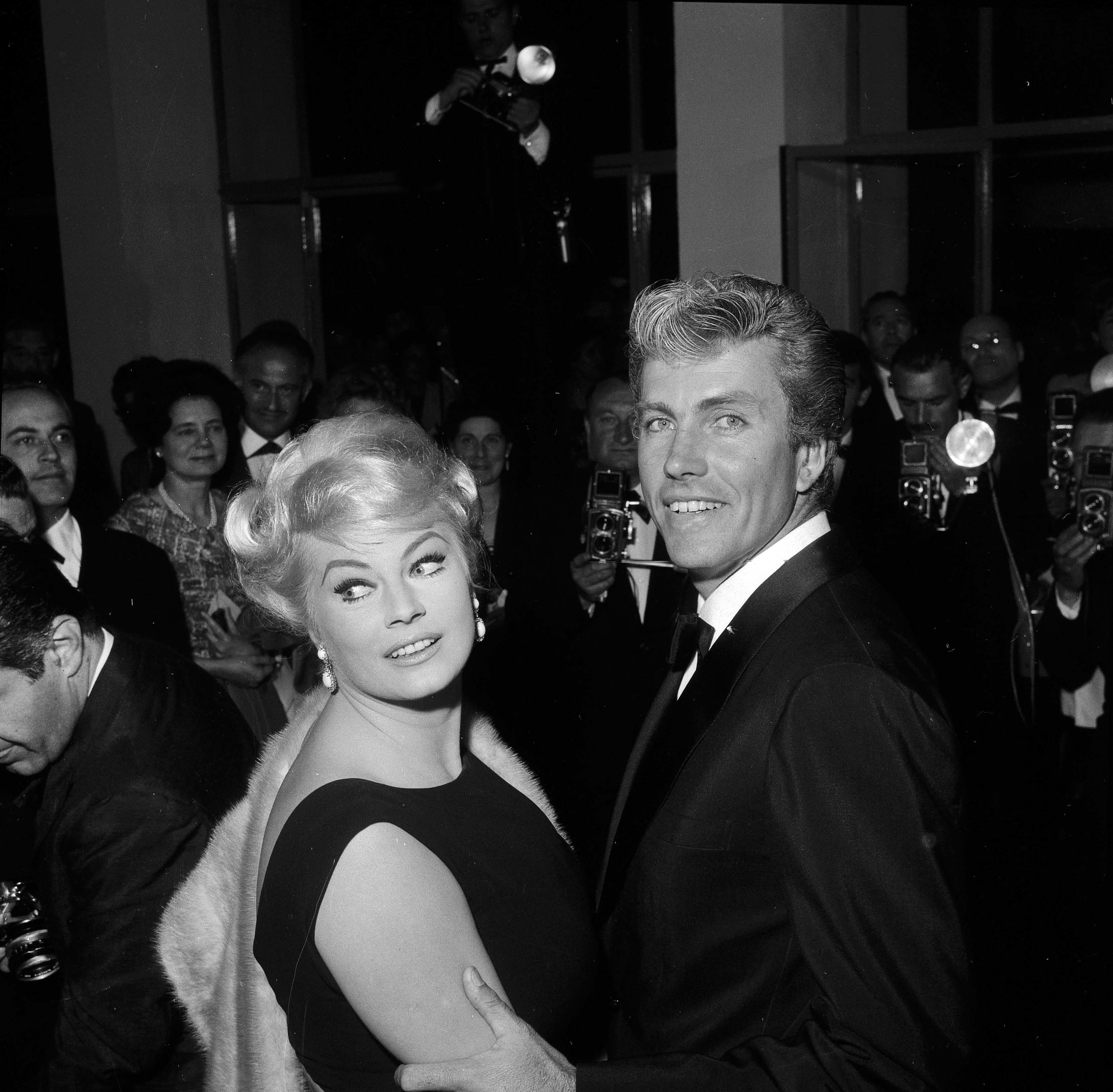 Al Festival di Cannes con il marito Rik van Nutter nel 1963