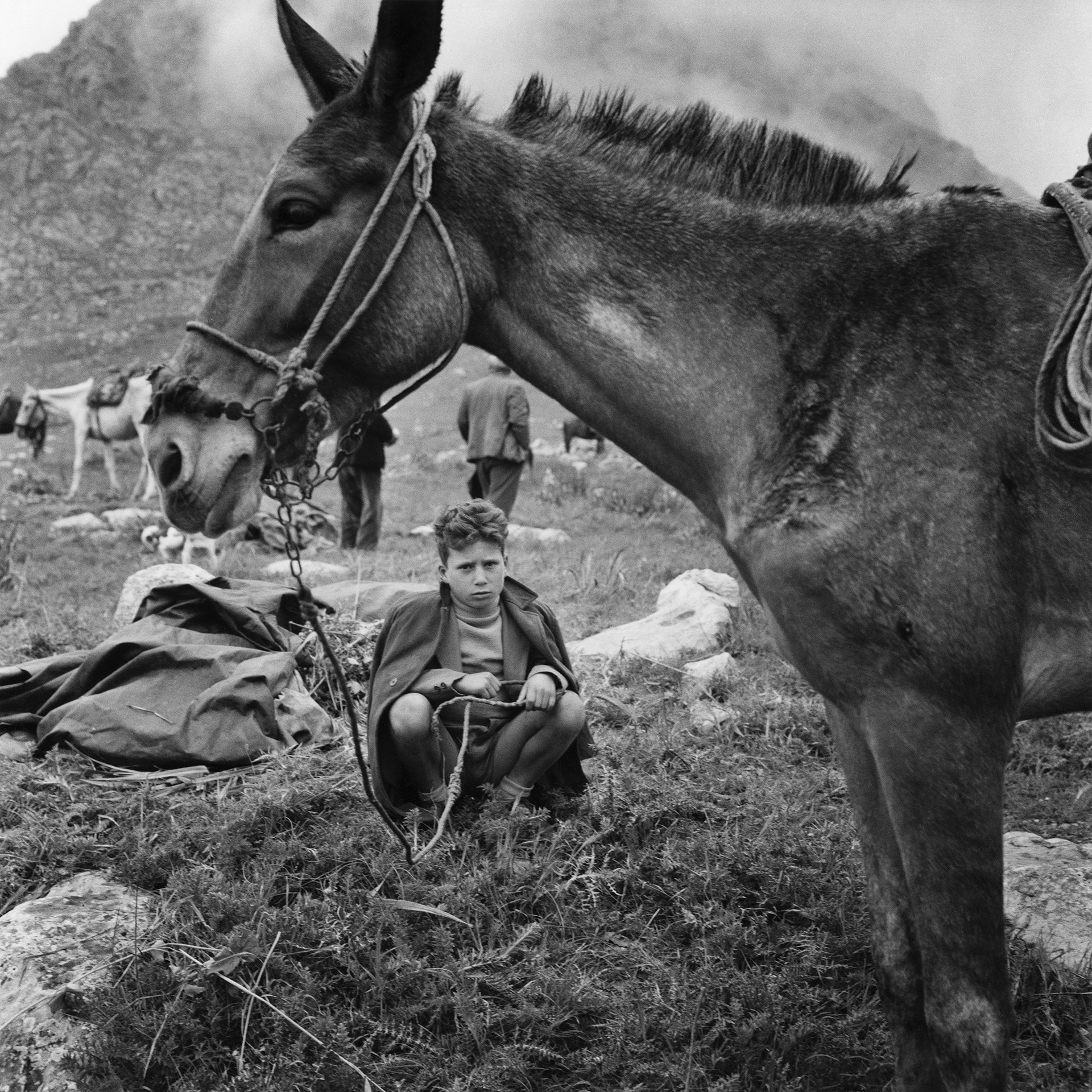 Portella della Ginestra, Sicilia, 1958, Festa del 1° maggio Stampa recente alla gelatina ai sali d’argento da negativo originale, 36 x 36 cm, archivio Cascio, Roma 