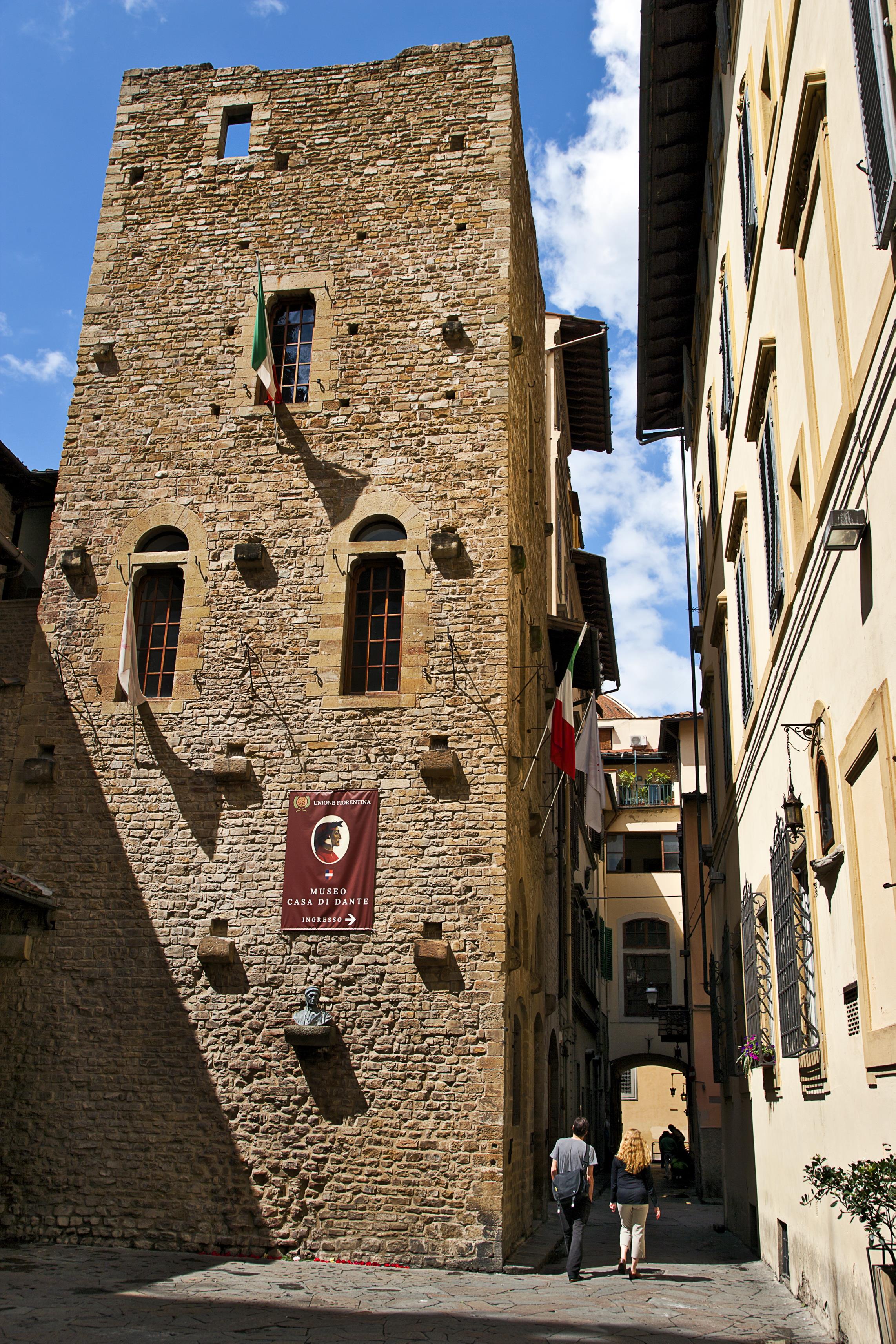 Casa museo di Dante Alighieri in via Santa Margherita a Firenze.