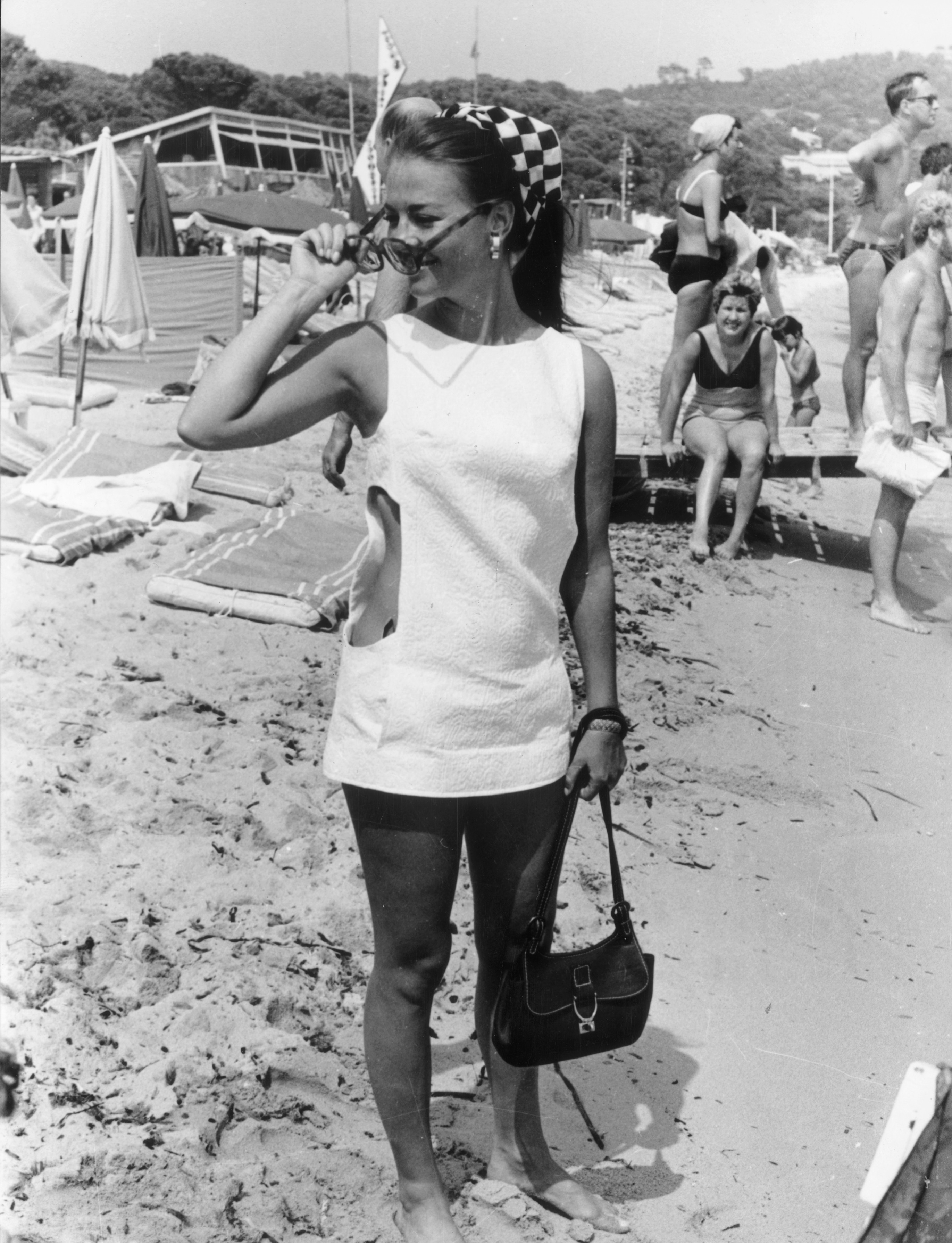 Sulla spiaggia di Saint Tropez nel 1968