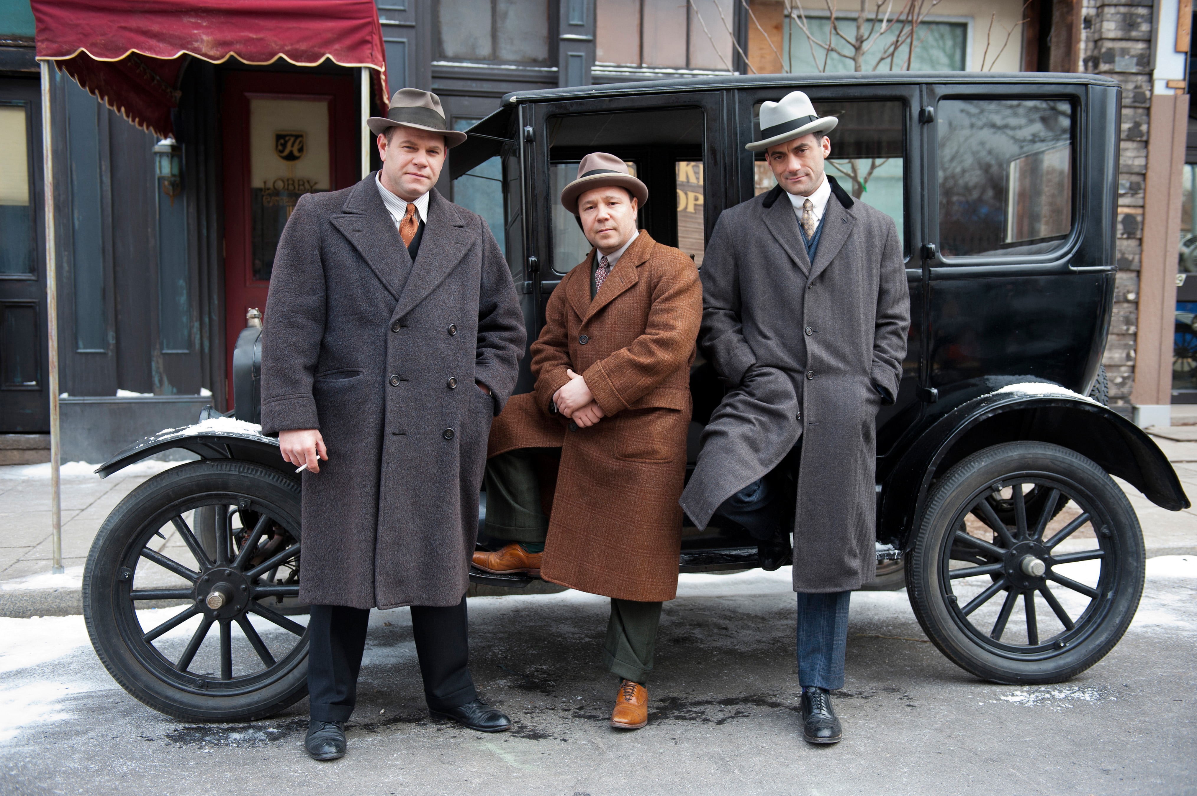 "Boardwalk Empire", la serie TV del 2010. Al centro della foto l'attore Stephen Graham che interpreta Al Capone. Regia di Martin Scorzese