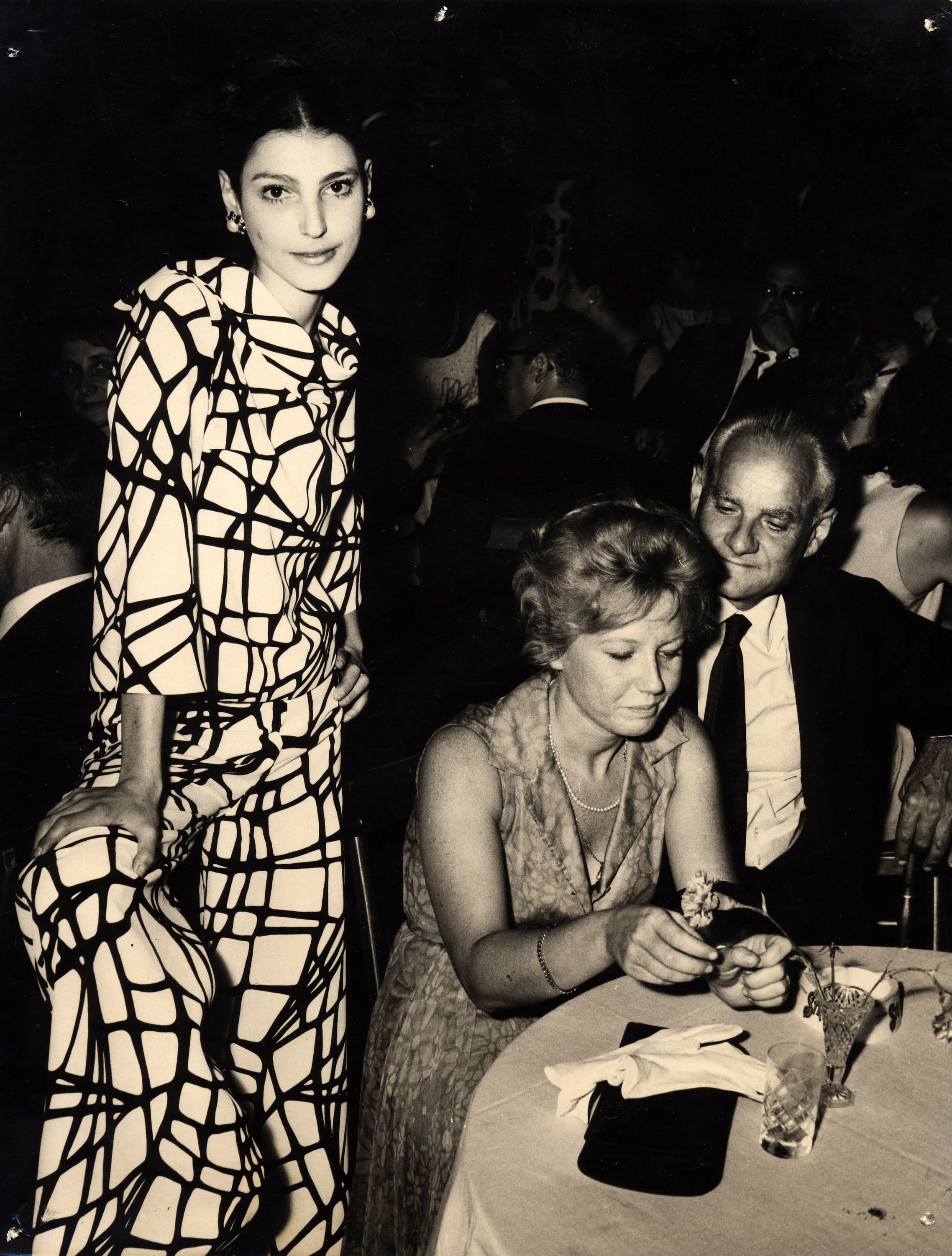 Banedetta Barzini, Dacia Maraini e Alberto Moravia, cerimonia Premio Strega 1965