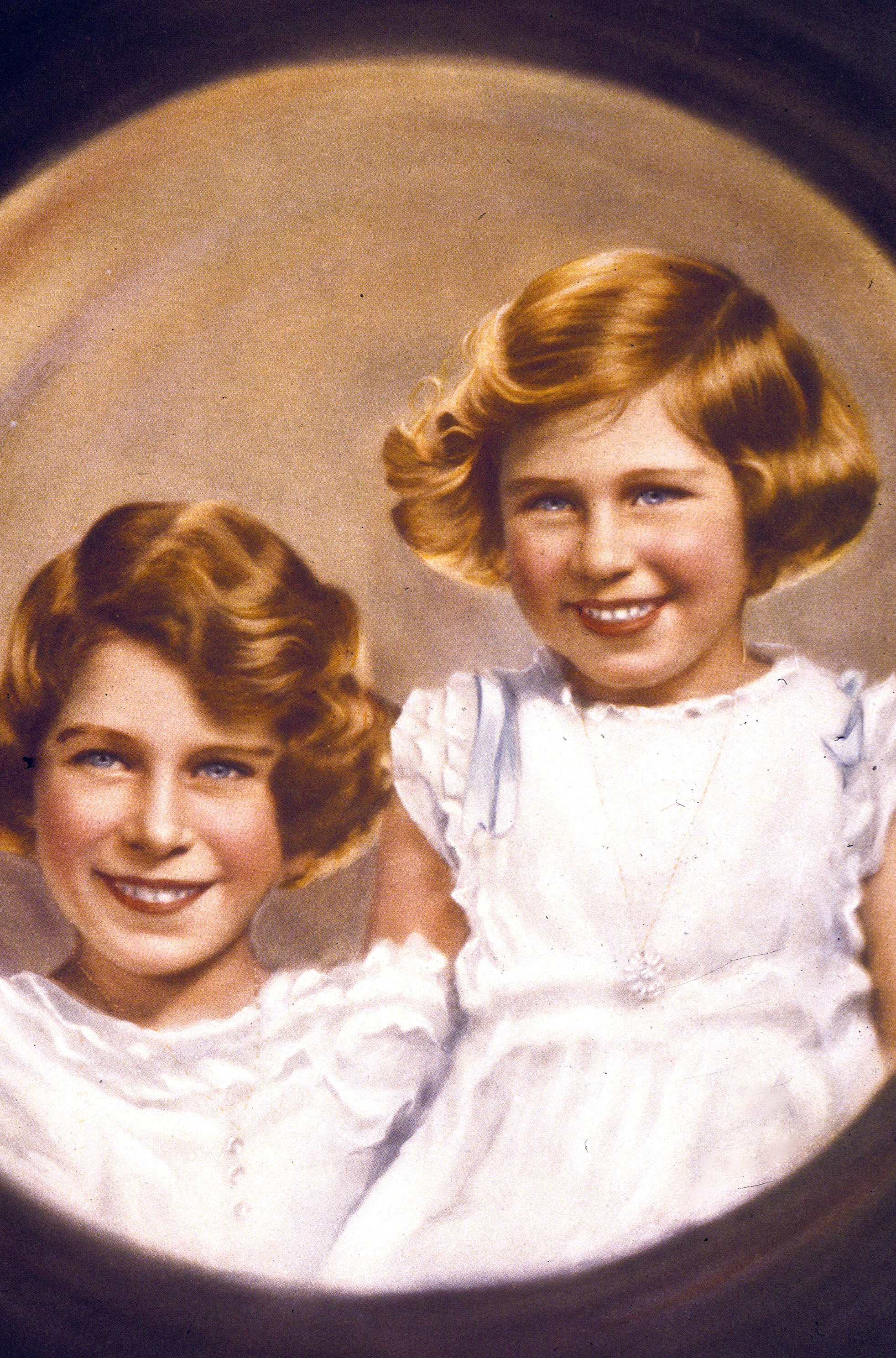 Un ritratto delle due sorelle: Elisabetta e Margareth. Quest'ultima è scomparsa nel 2002, all'età di 72 anni