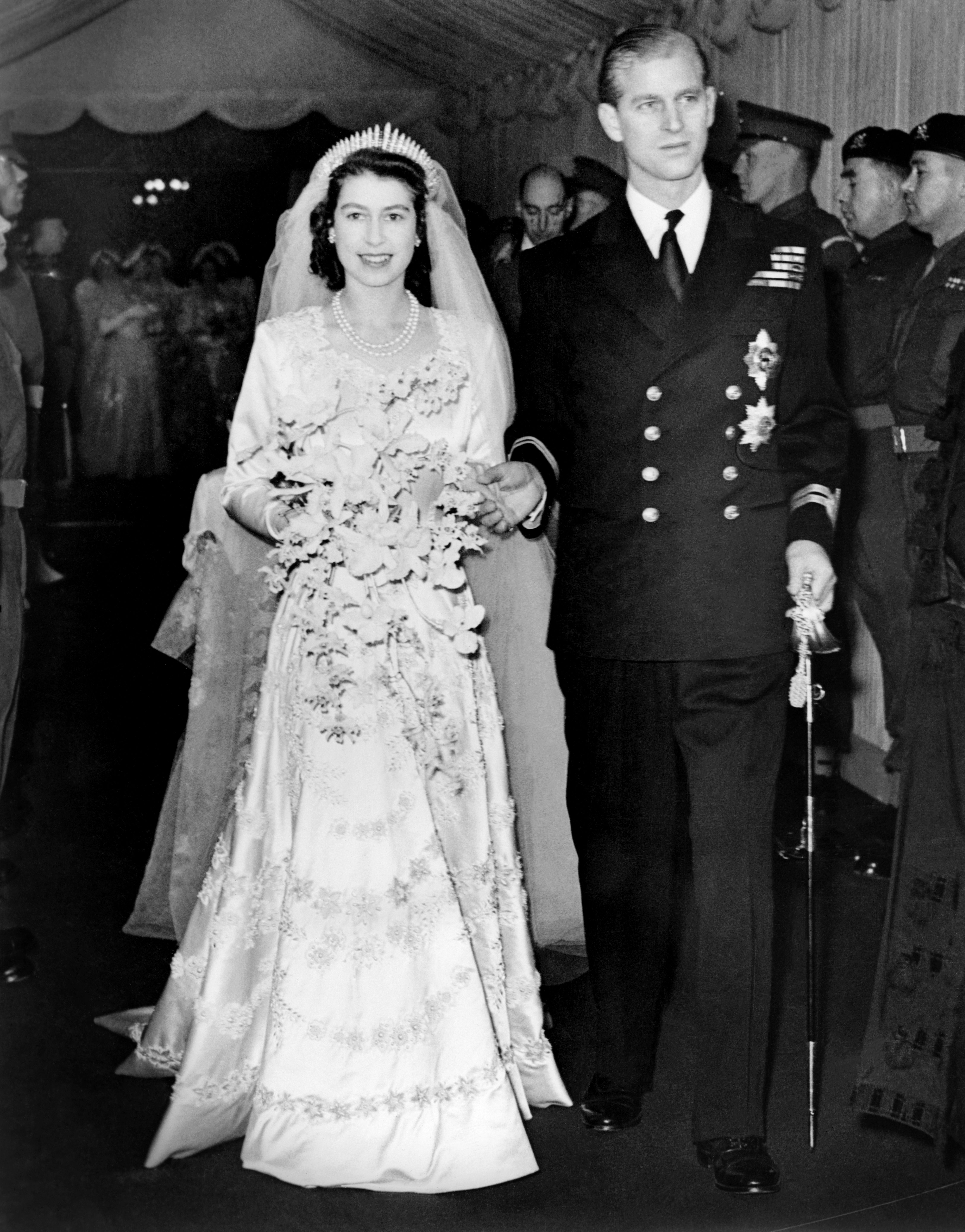 La principessa Elisabetta d'Inghilterra e il principe Filippo il ​​giorno del loro matrimonio, il 20 novembre 1947 a Londra