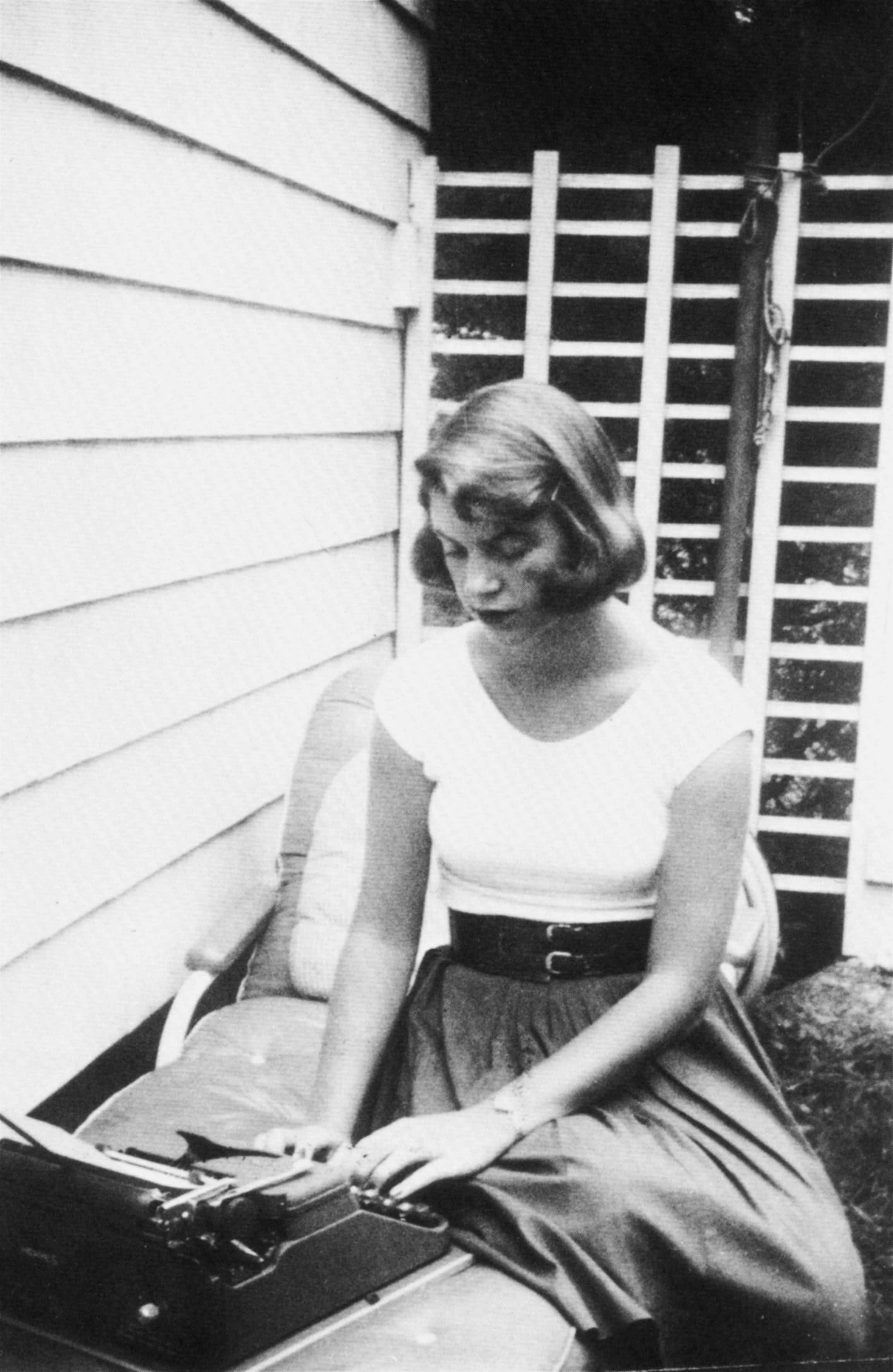 Wellesley, Massachusetts, USA, 1954 – La poetessa Sylvia Plath