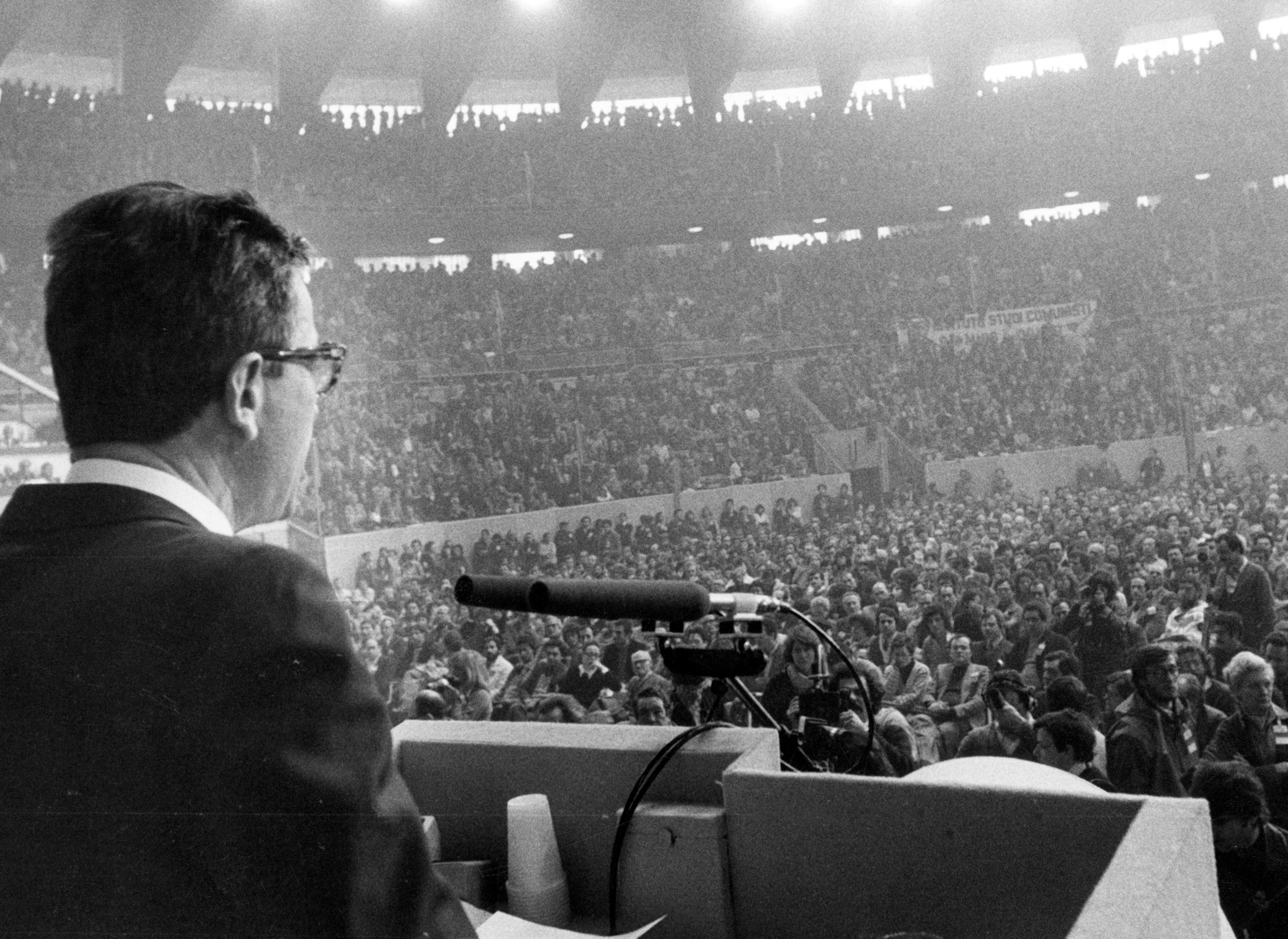 All'apertura del XV Congresso del Partito Comunista Italiano, nel 1979