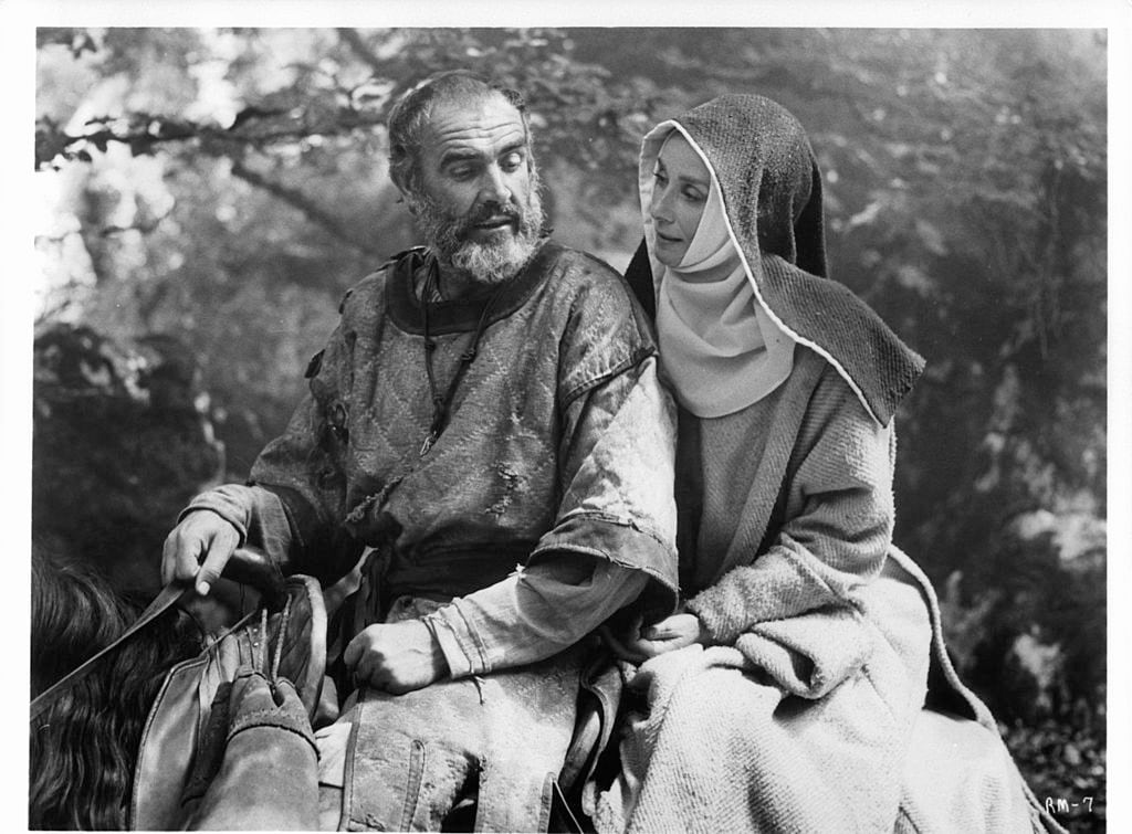 Con Sean Connery in una scena del film "Robin e Marian", 1976