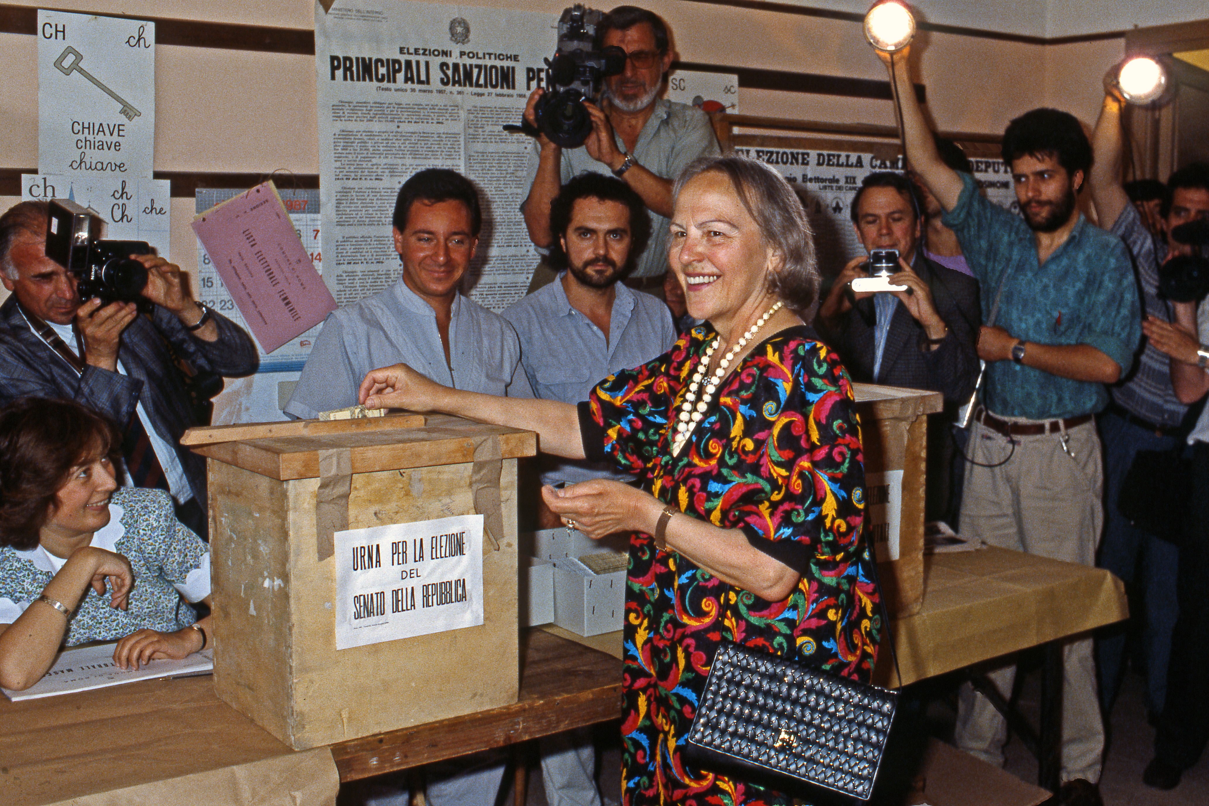 Alle urne in occasioni delle elezioni politiche del 1987