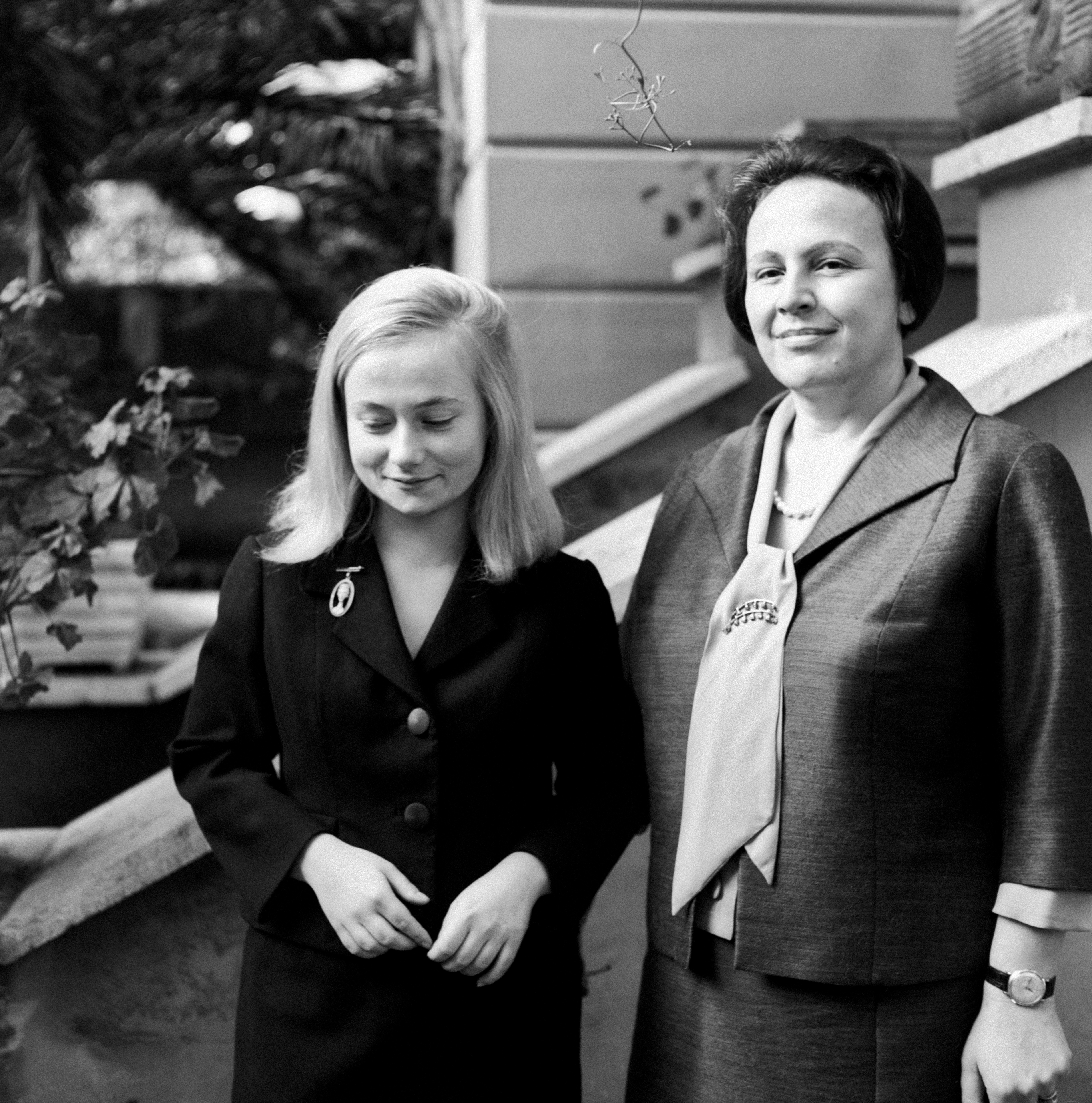 Insieme alla a figlia adottiva Marisa Malagoli Togliatti a Roma nel 1964