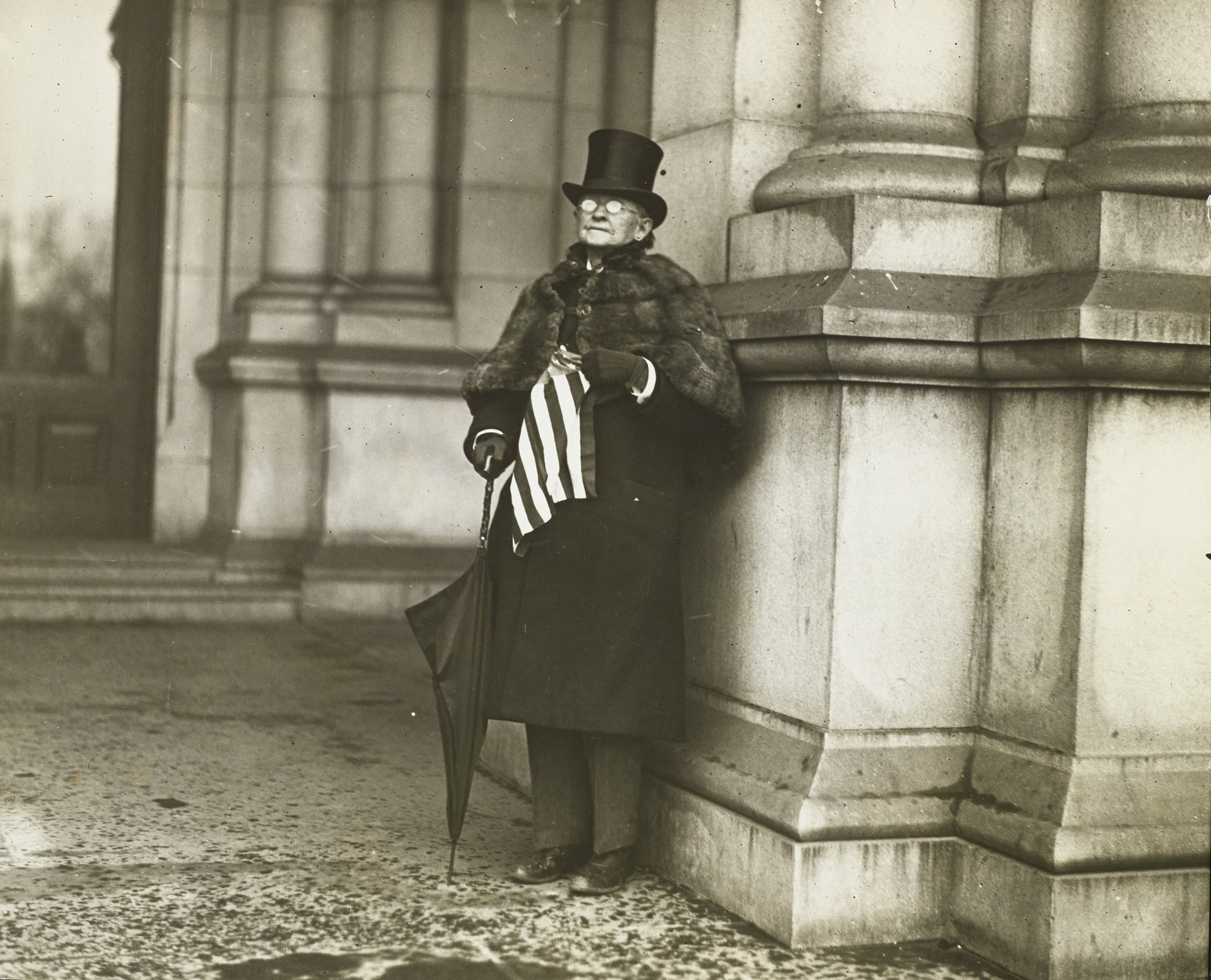 Paul Thompson, Dottoressa Mary Walker, la prima donna che ha indossato i pantaloni in pubblico, c.1911, Vanity Fair © Condé Nast