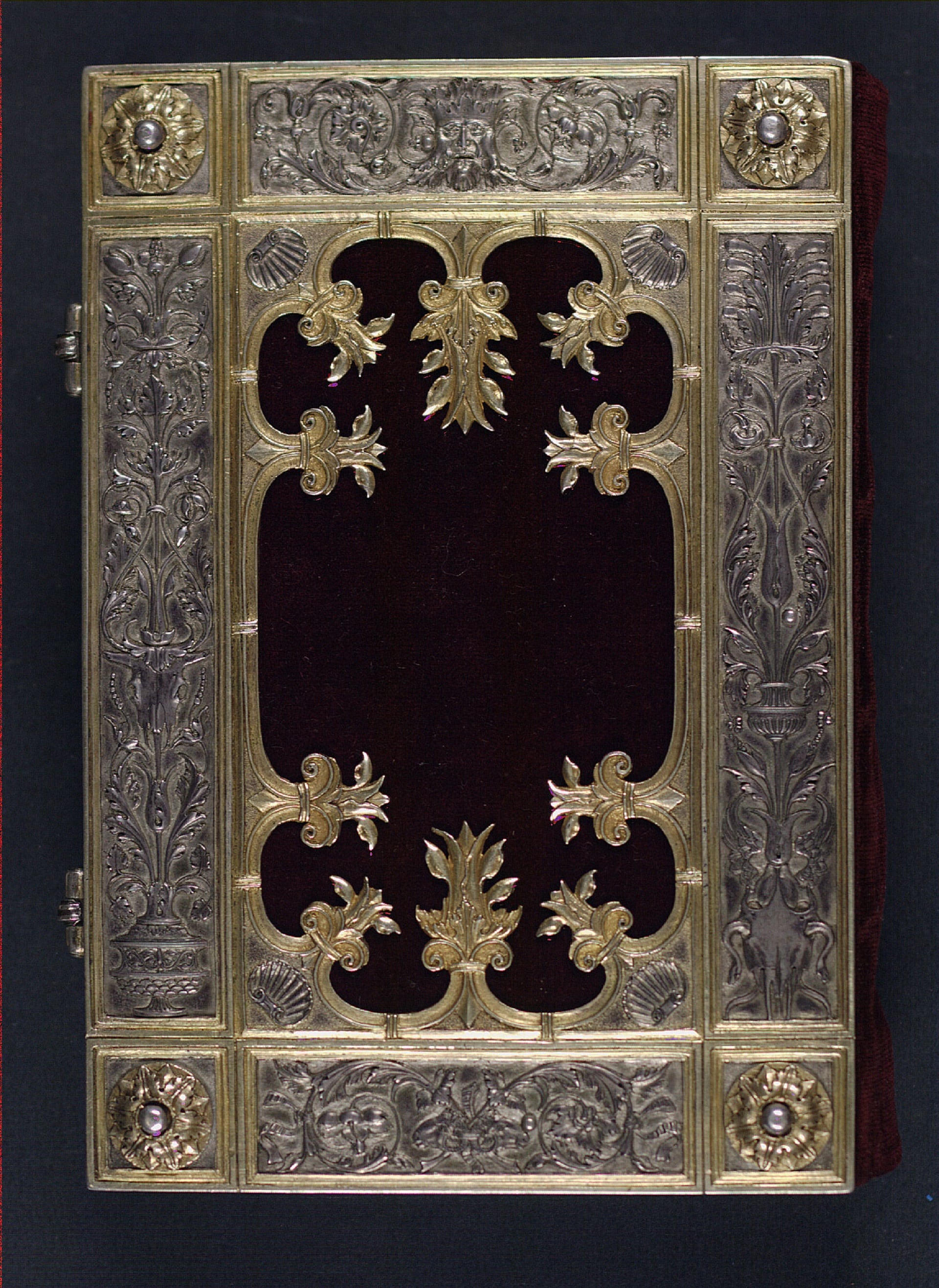 “Libro d'Ore Durazzo”, Legatura posteriore, Biblioteca Civica Berio, Genova