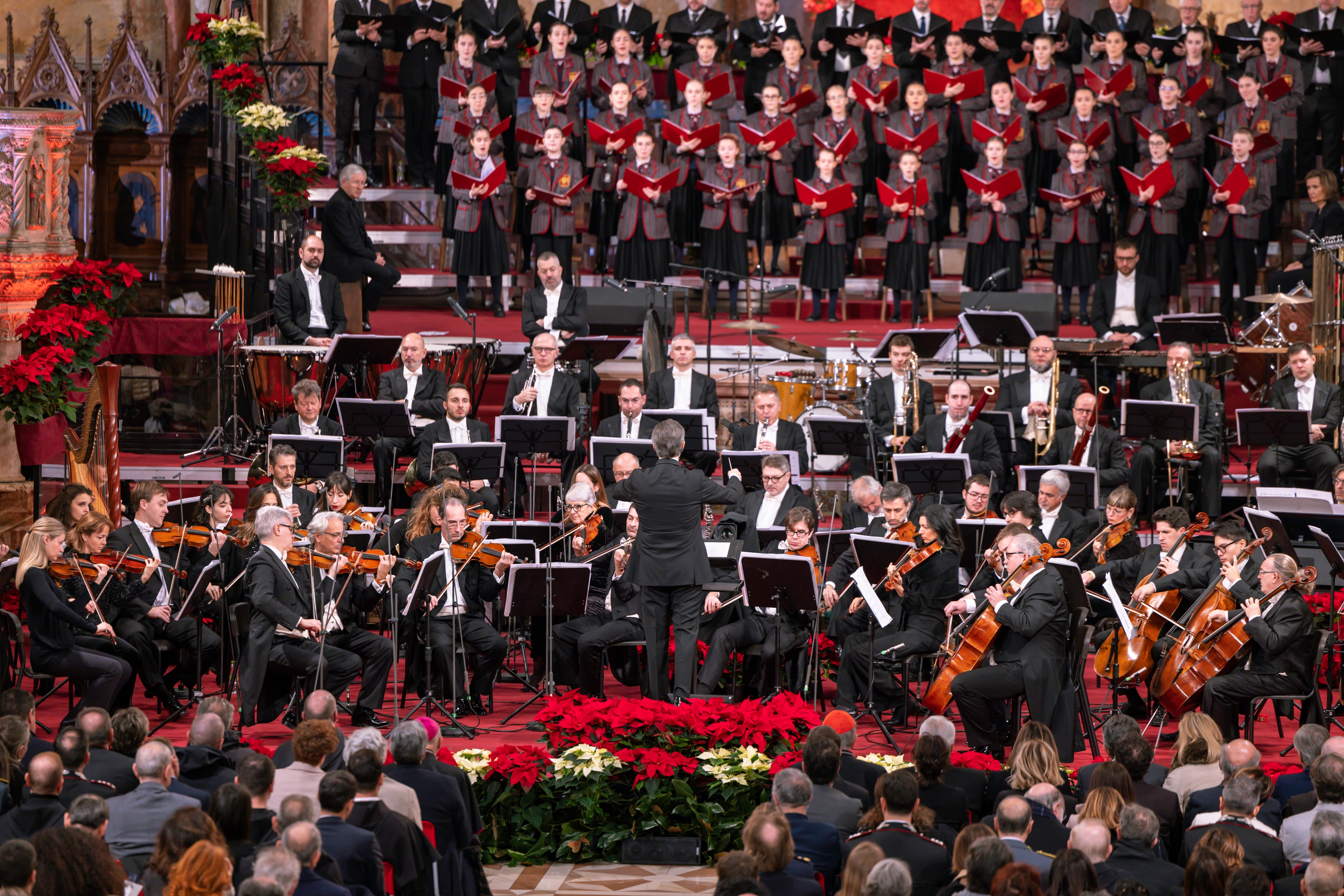 Le foto del XXXVIII Concerto di Natale da Assisi