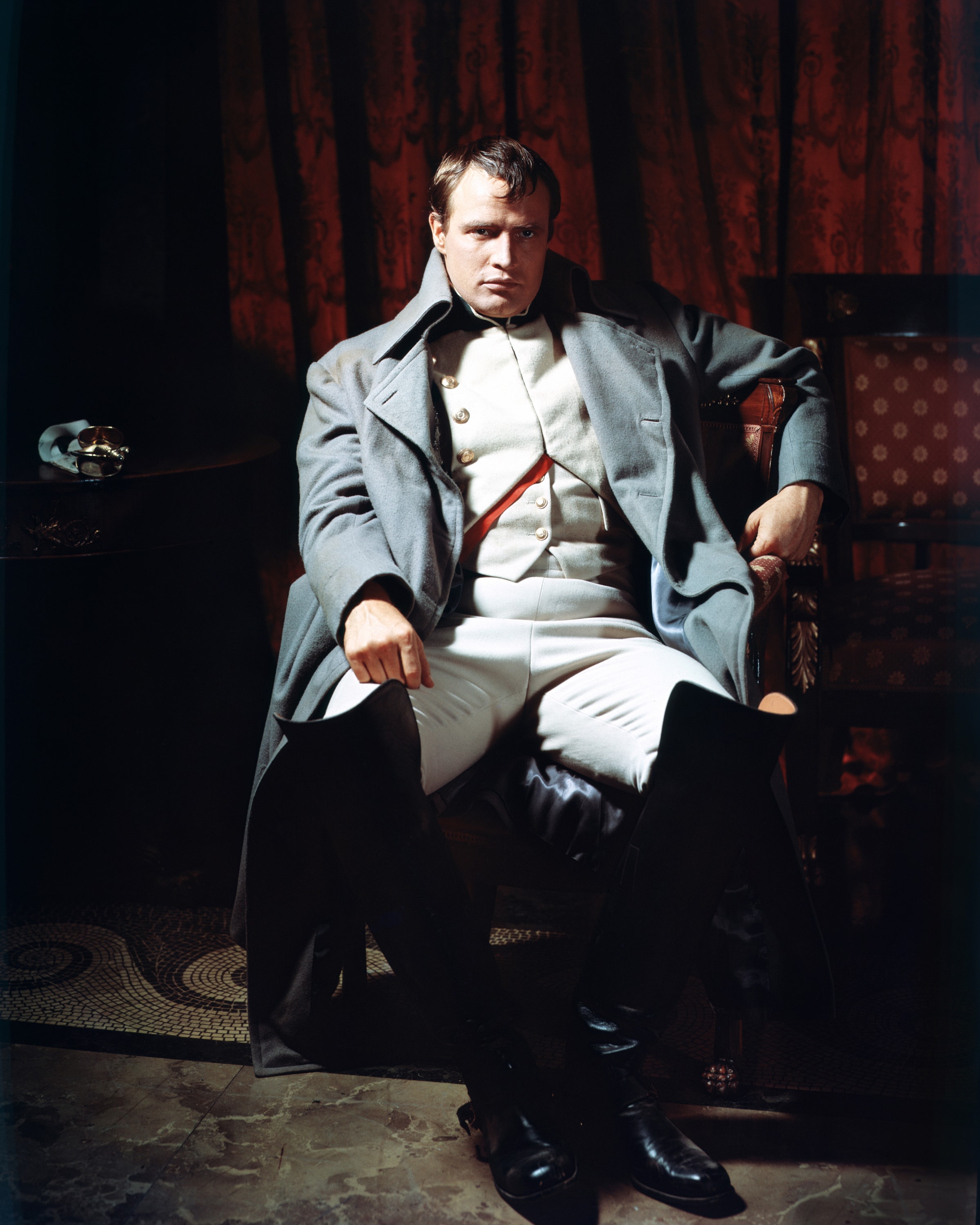 Marlon Brando nei panni di Napoleone Bonaparte nel film di Henry Koster "Desiree" del 1954