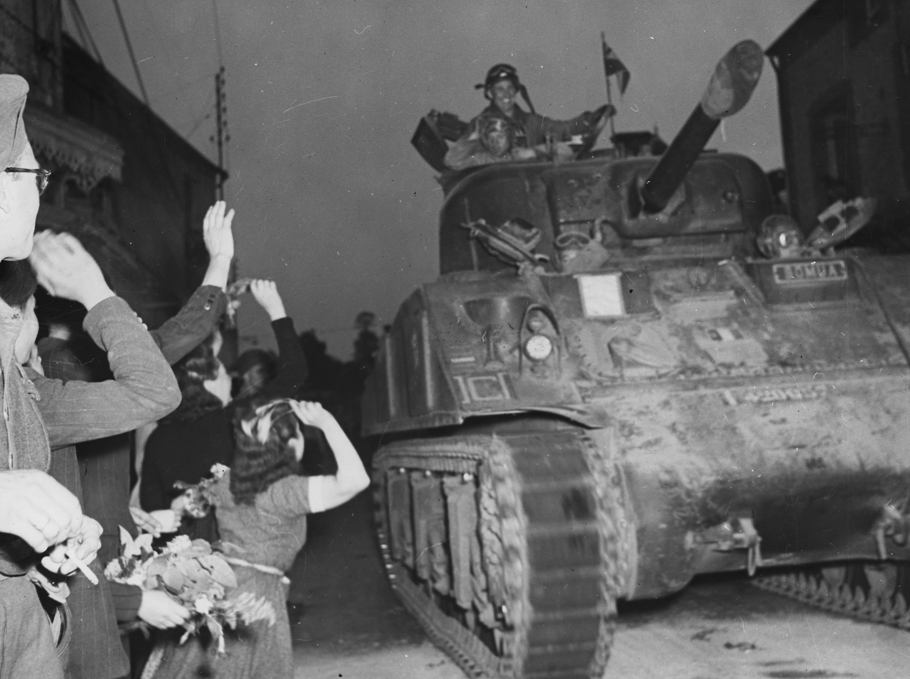 L'esercito francese torna in Francia. 14 agosto 1944, Normandia, Francia. Fotografo: sconosciuto o non fornito Per gentile concessione degli U.S. National Archives 