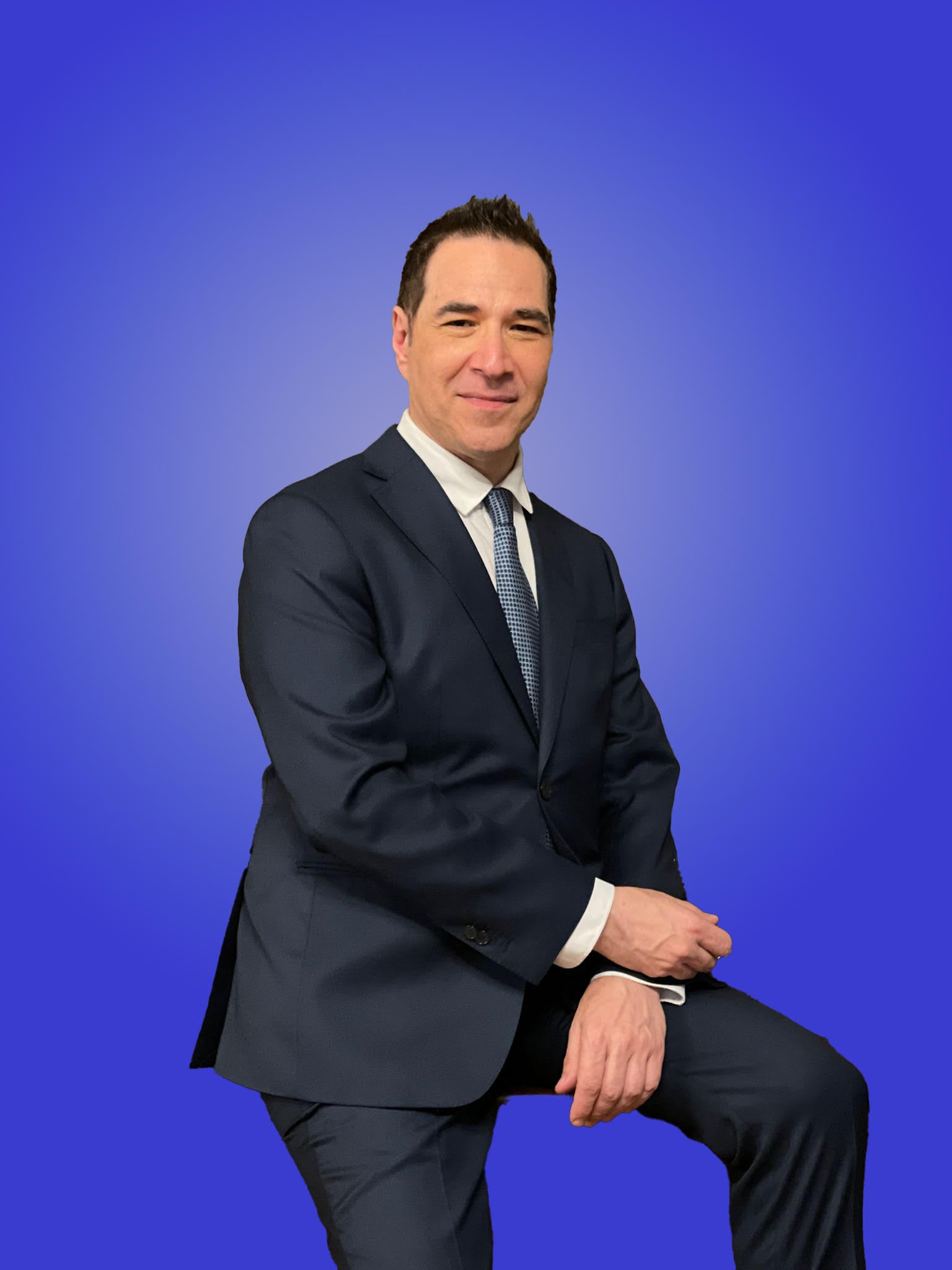 Il direttore d'orchestra Gioele Muglialdo sale sul podio dell'Orchestra Rai per il terzo e conclusivo appuntamento della Rassegna "Silent Sound".