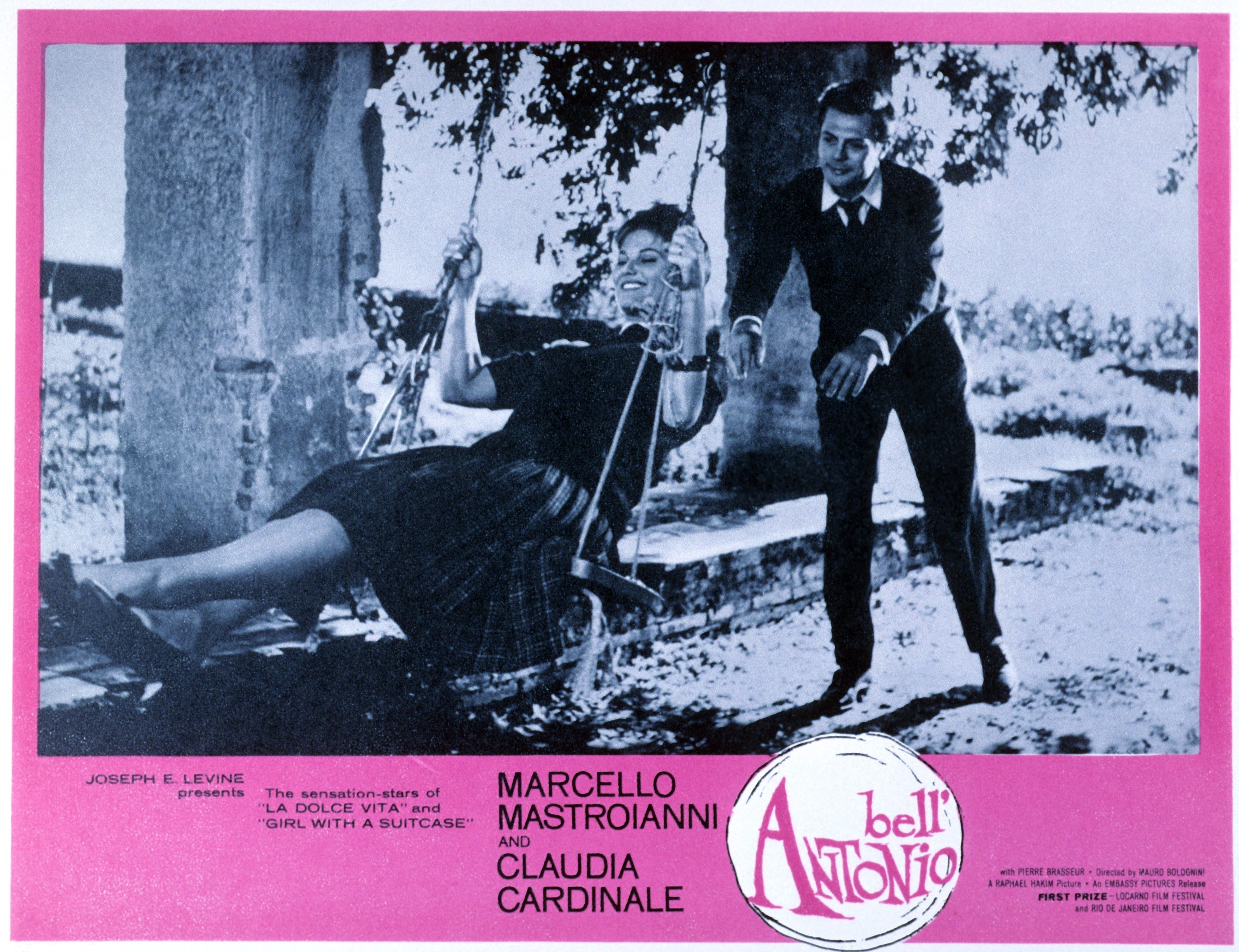 La locandina del film "Il bell'Antonio", con Marcello Mastroianni, 1959