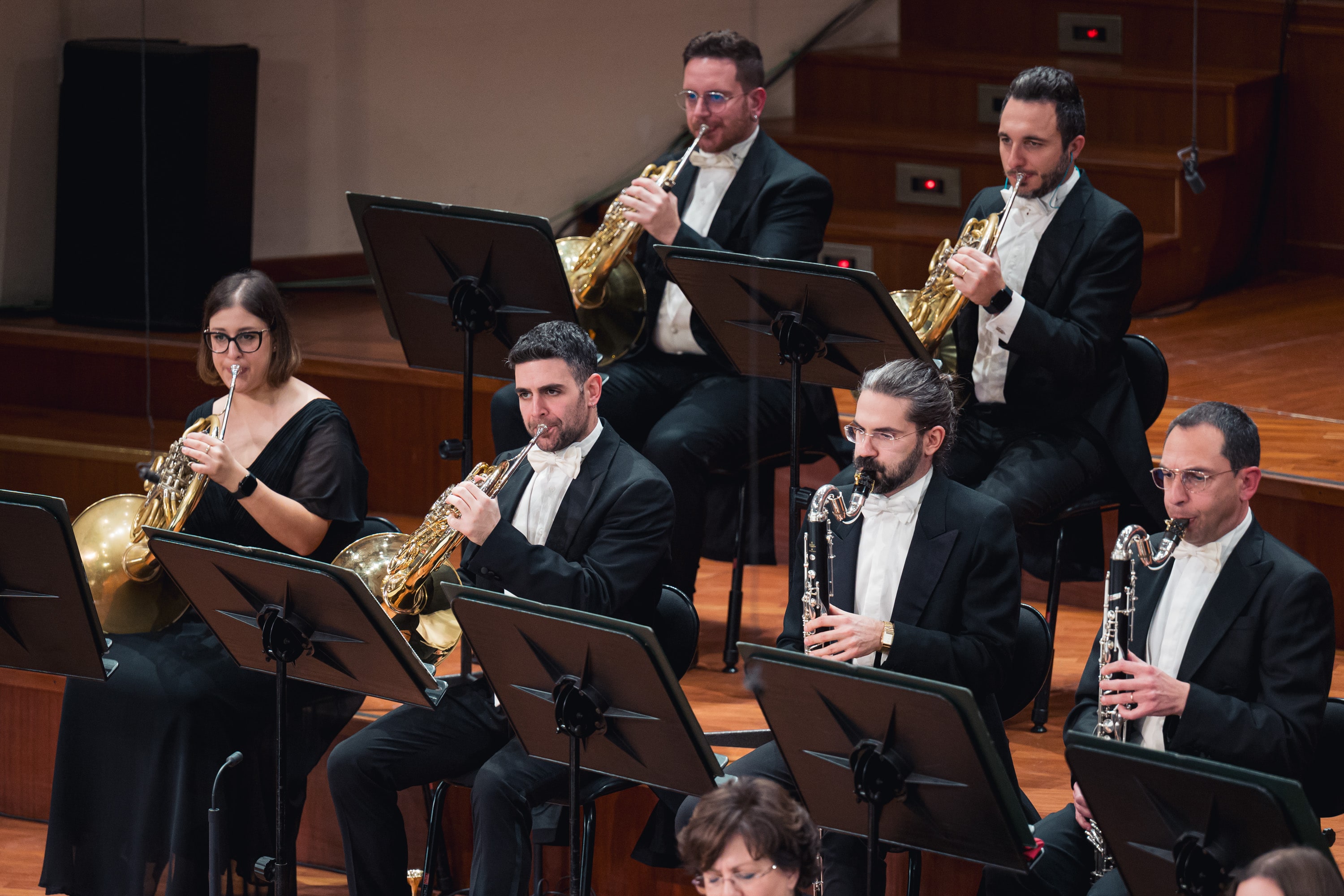 la colonna sonora di Vertigo, capolavoro cinematografico di Alfred Hitchcock, il Divertimento dal balletto Le baiser de la fée di Igor Stravinskij e la Sinfonia n. 6 in si minore op. 74 detta "Patetica" di Pëtr Il'ič Čajkovskij