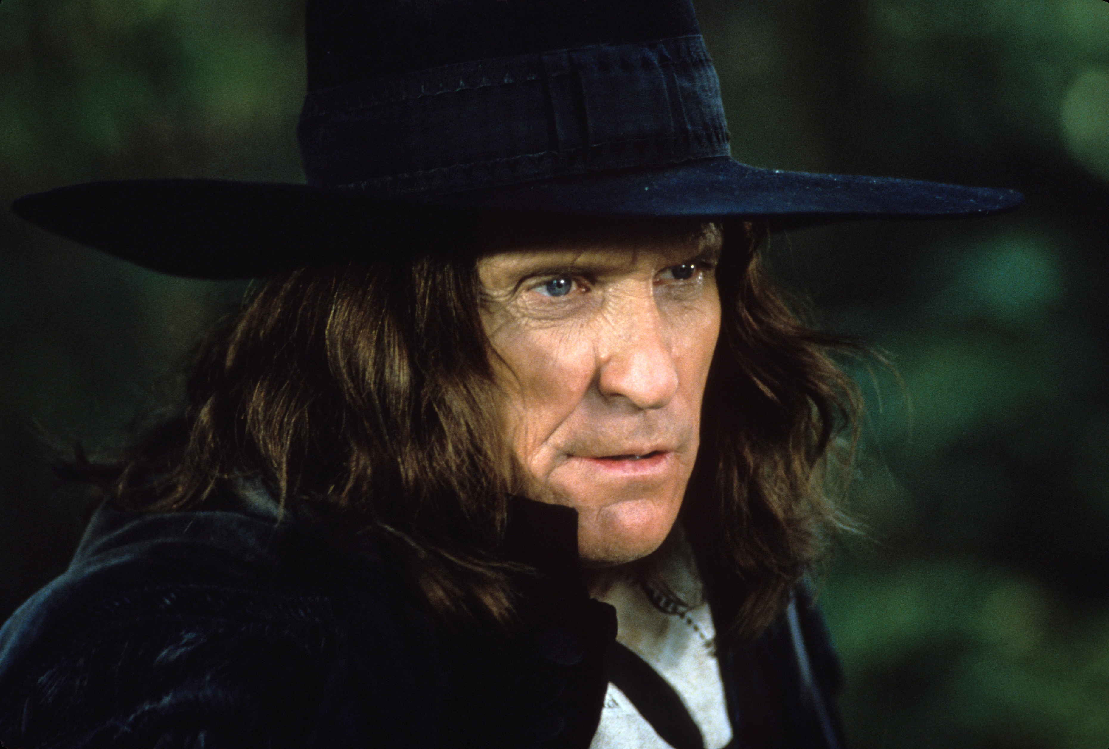 Duvall nei panni di Roger Prynne ne "La lettera scarlatta" del 1995